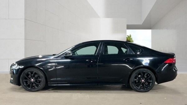 Jaguar XF view 7