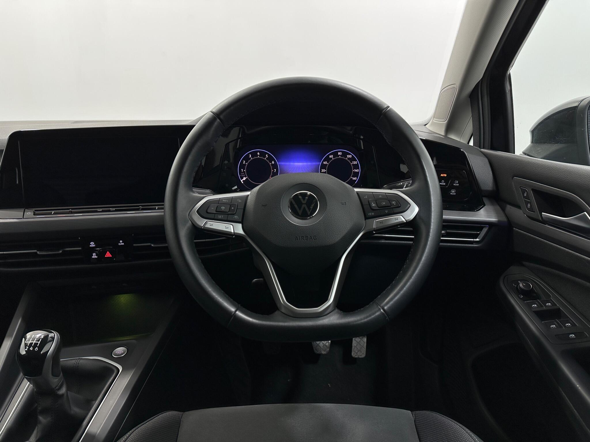 Volkswagen Golf view 13
