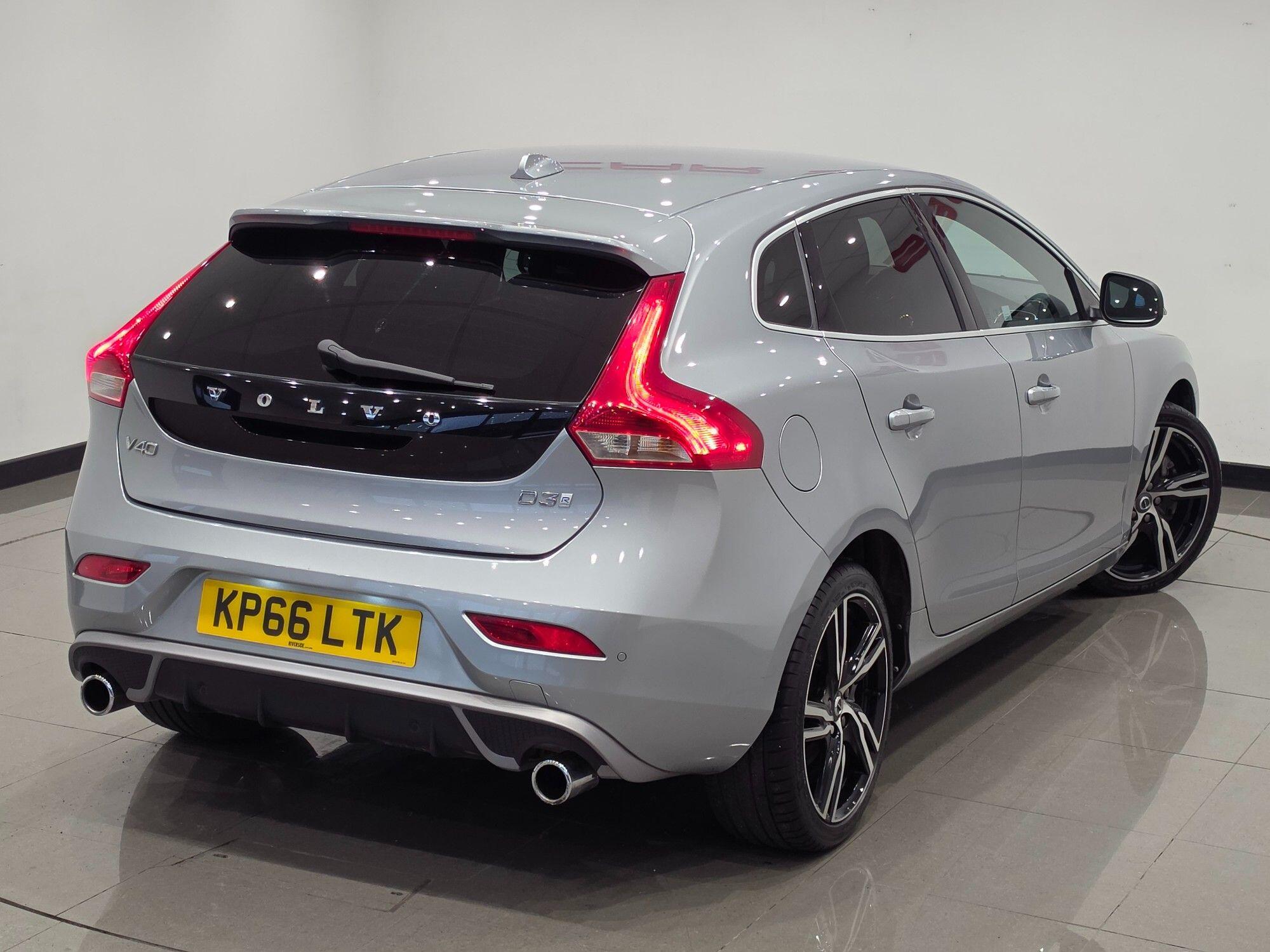 Volvo V40 view 6