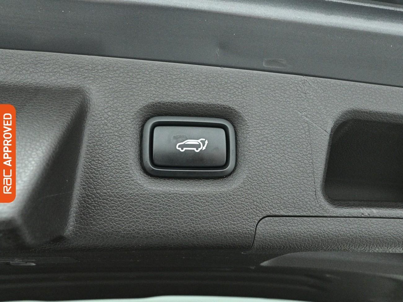Hyundai Santa FE view 27