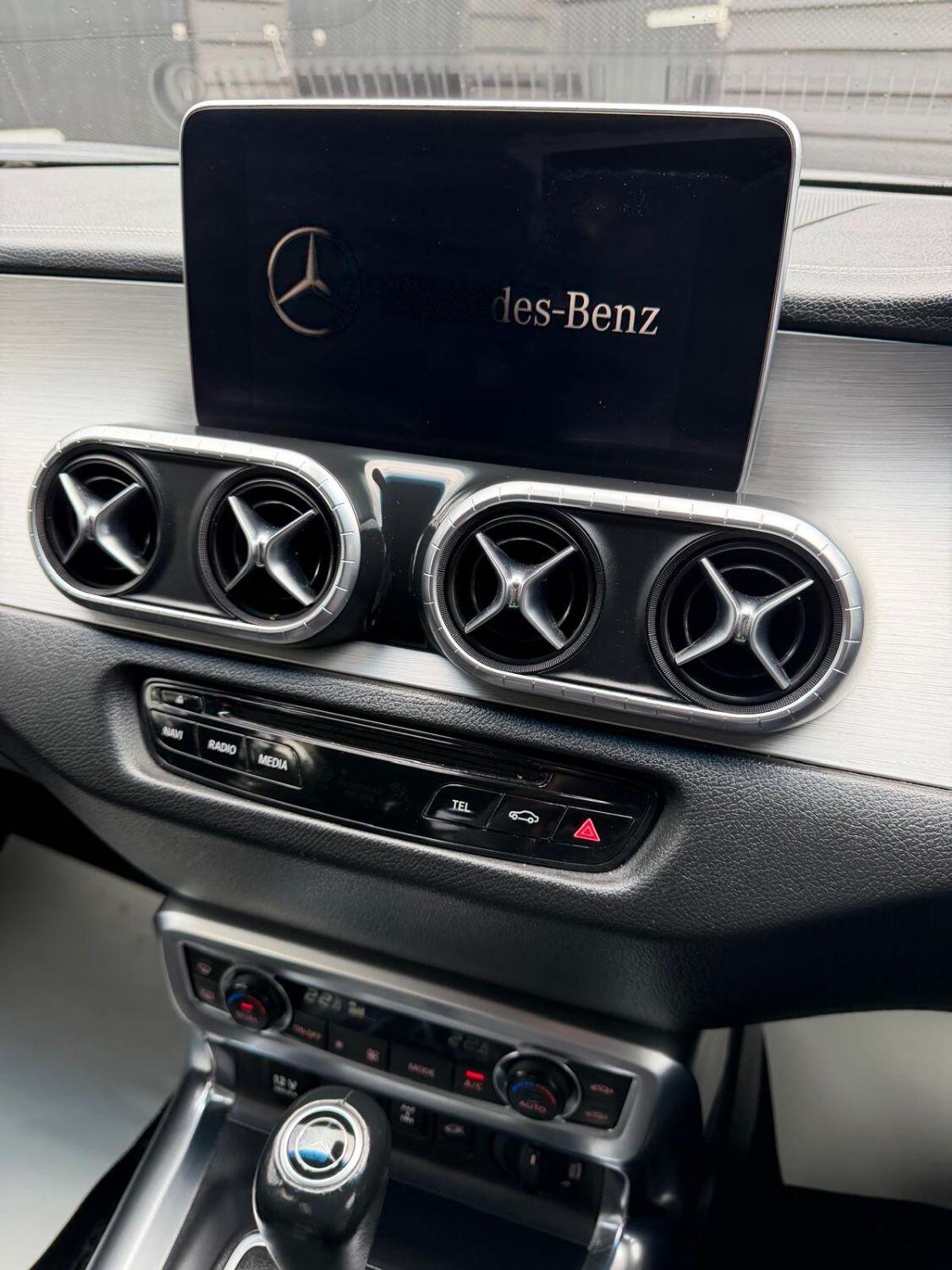 Mercedes-Benz X-Class view 14