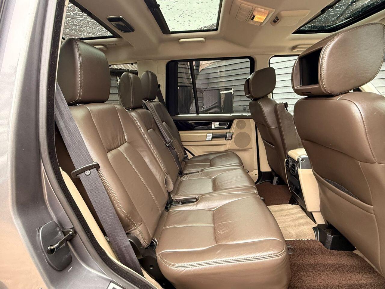 Land Rover Discovery 4 view 13