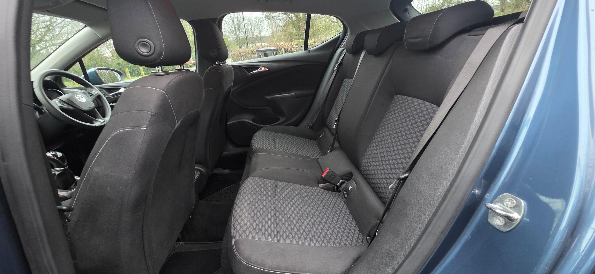 2016 Vauxhall Astra 1.6 CDTi BlueInjection Design Euro 6 (s/s) 5dr • 78,100 miles image 20