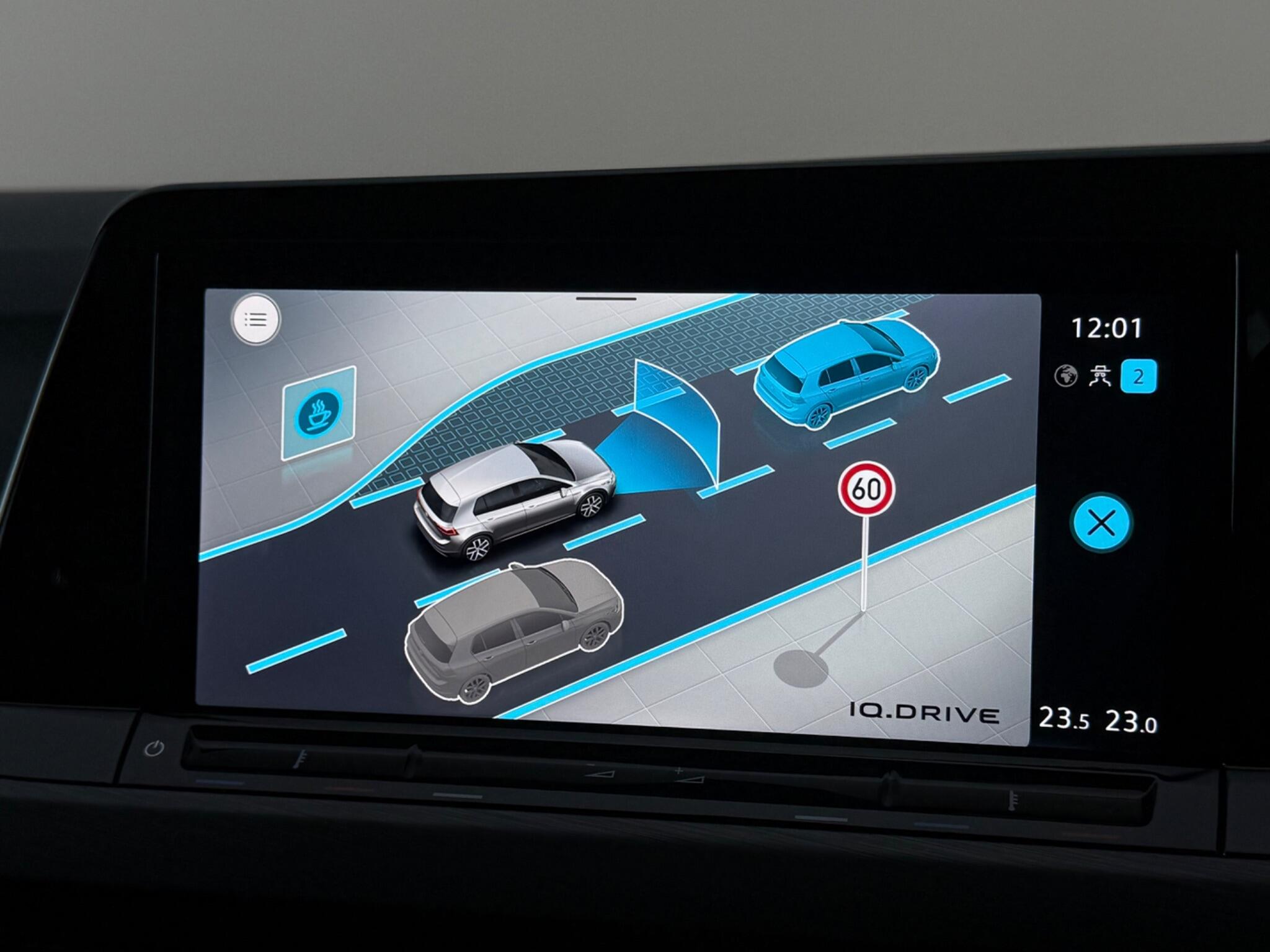 Volkswagen Golf view 20