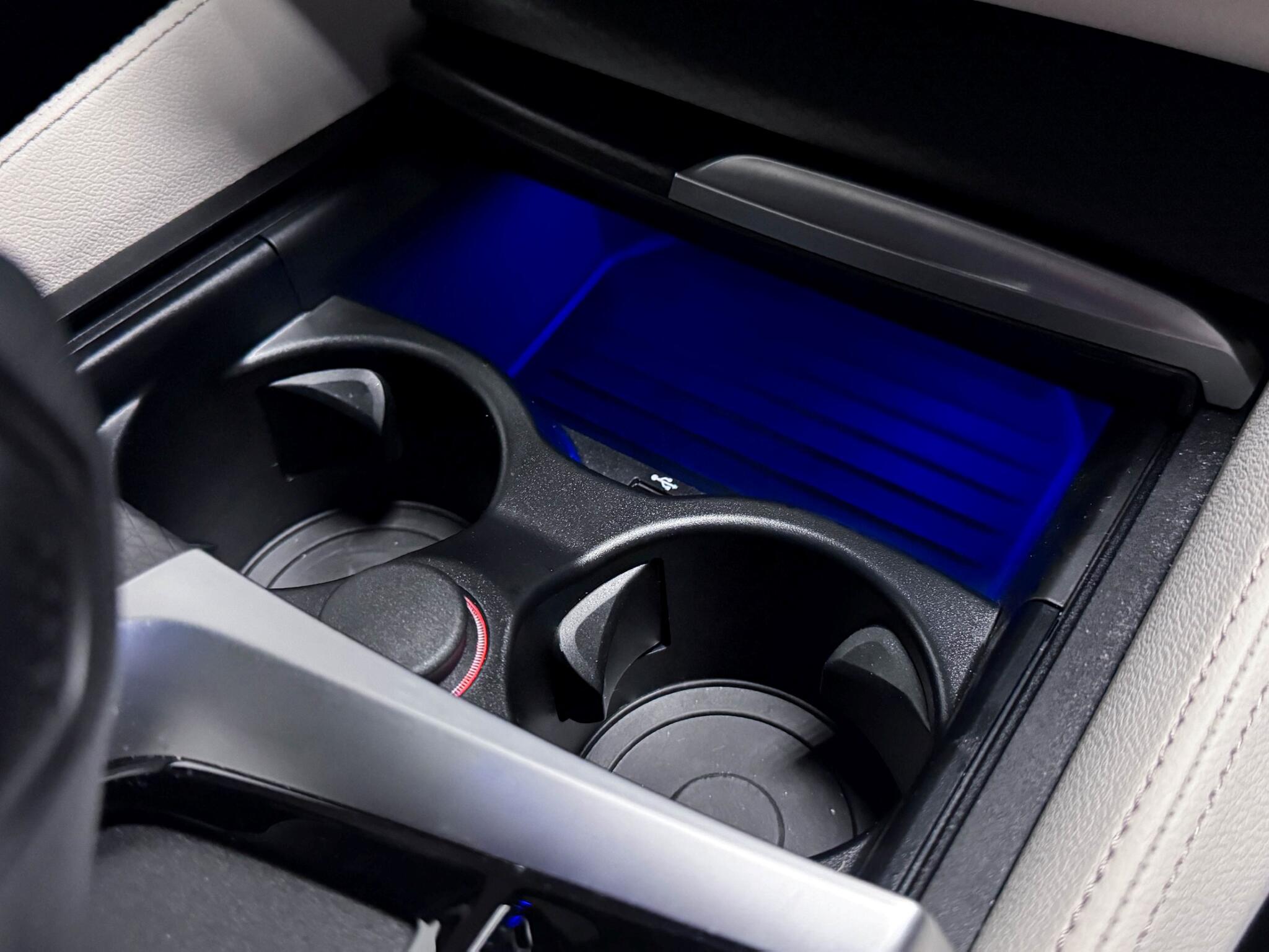 BMW 5 Series view 36
