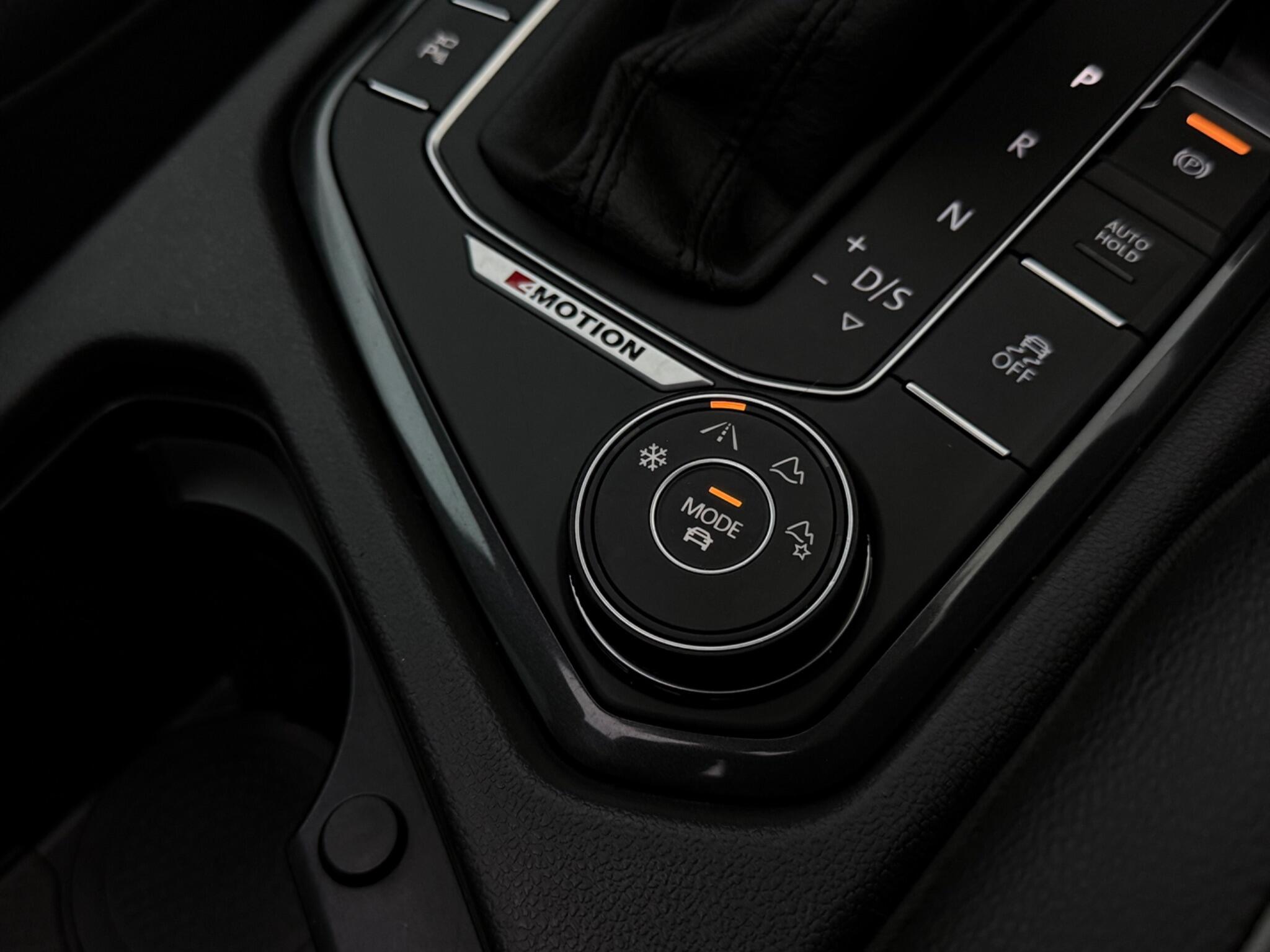Volkswagen Tiguan view 21