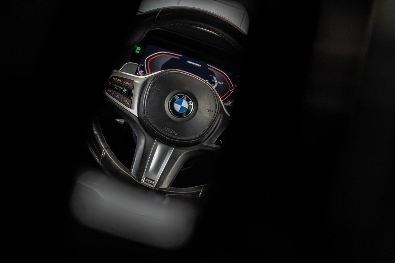 BMW 2 Series view 26