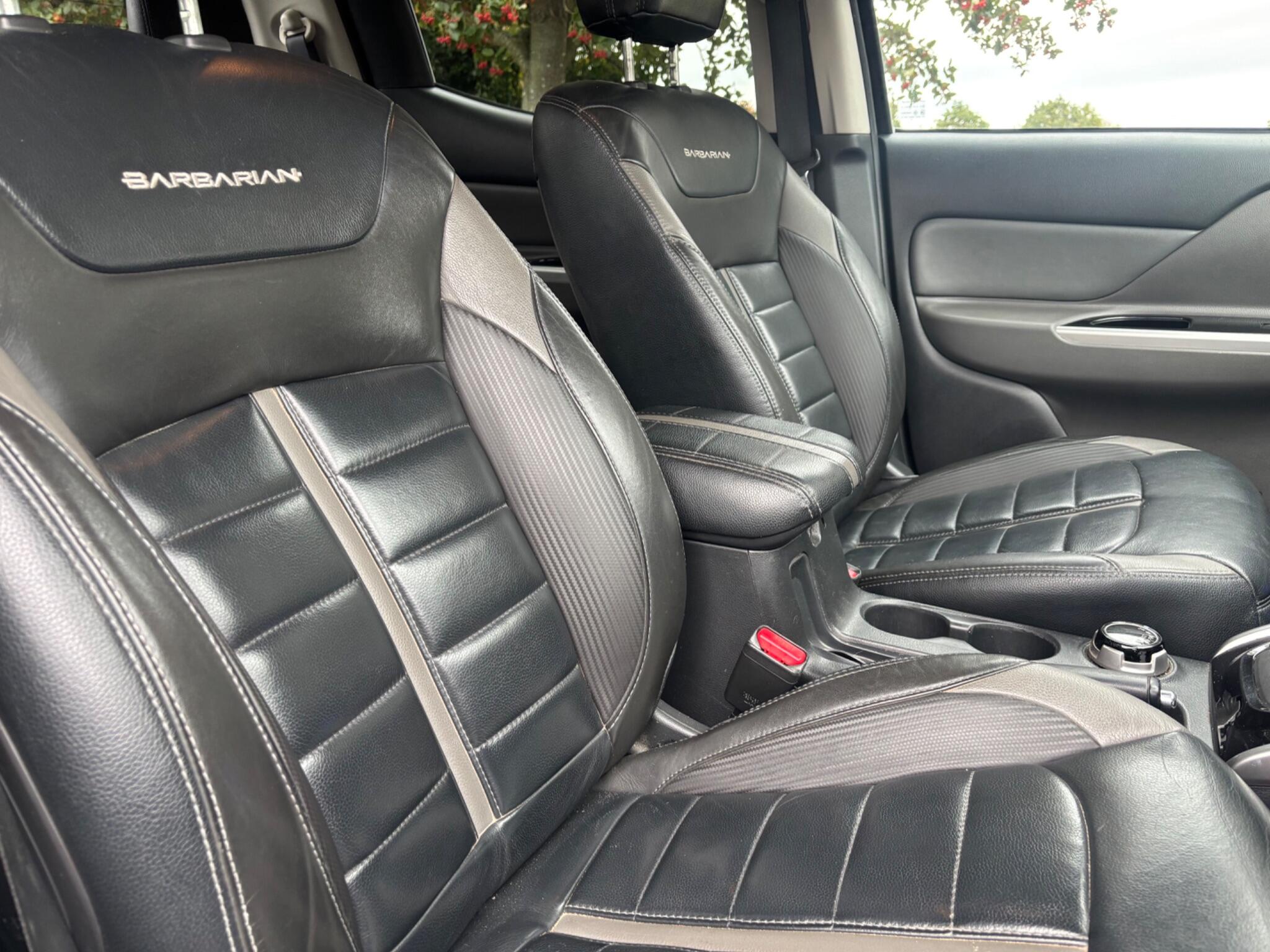 Mitsubishi L200 view 14
