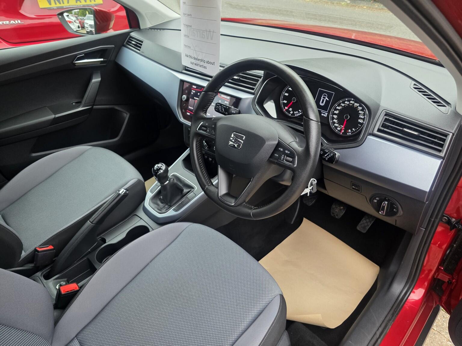 Seat Arona view 14