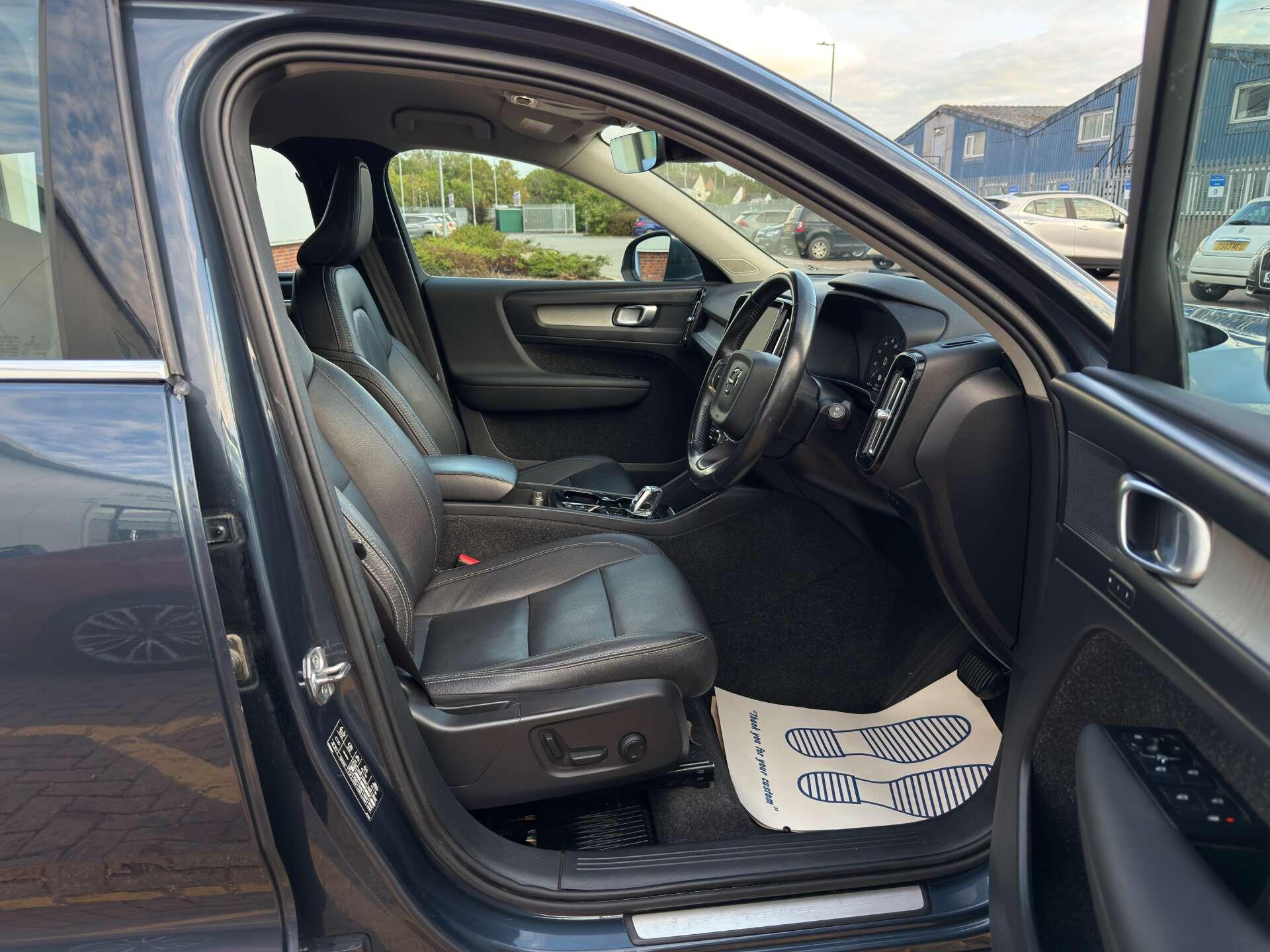 Volvo XC40 view 33
