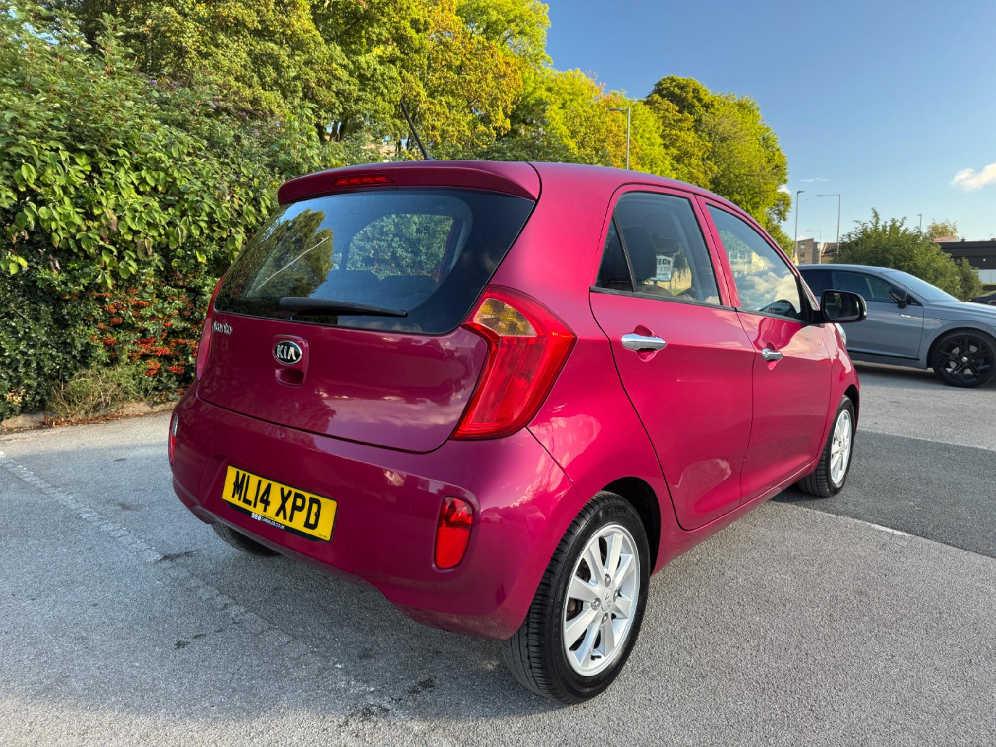 Kia Picanto view 9