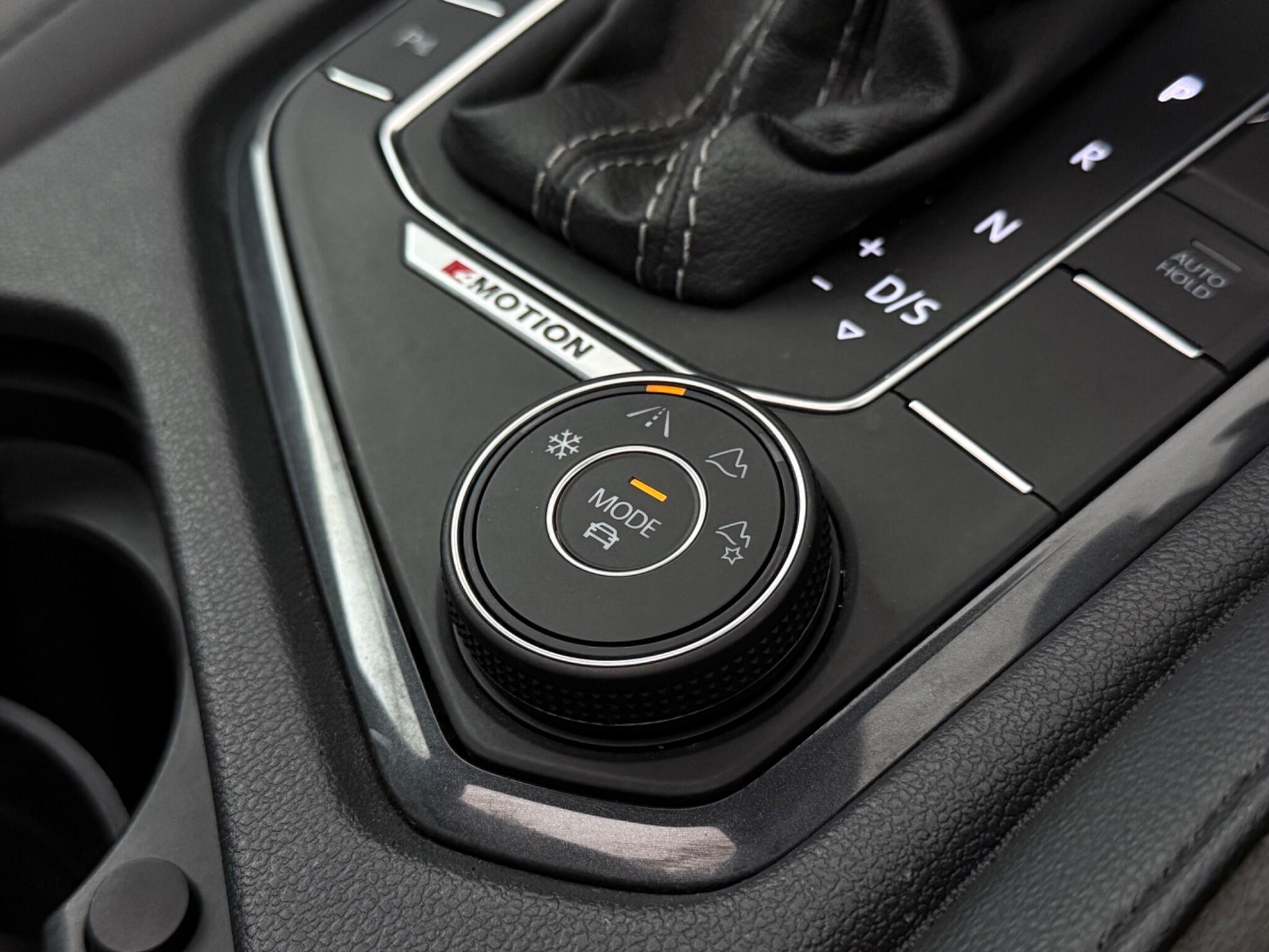 Volkswagen Tiguan Allspace view 22