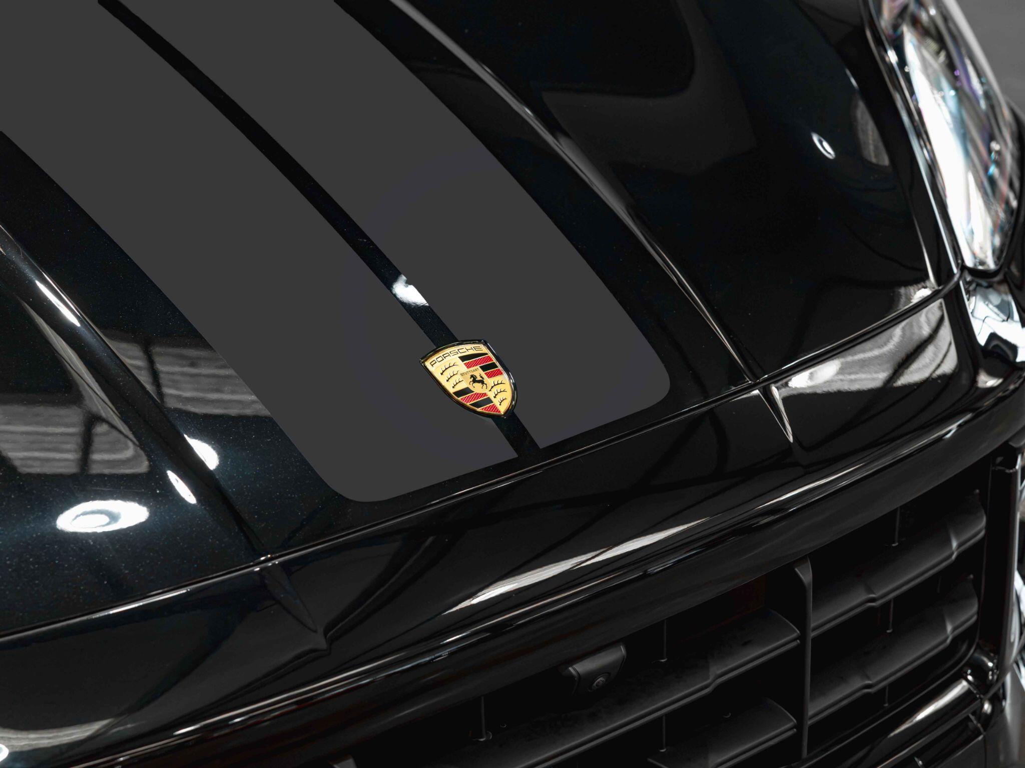 Porsche Cayenne view 14