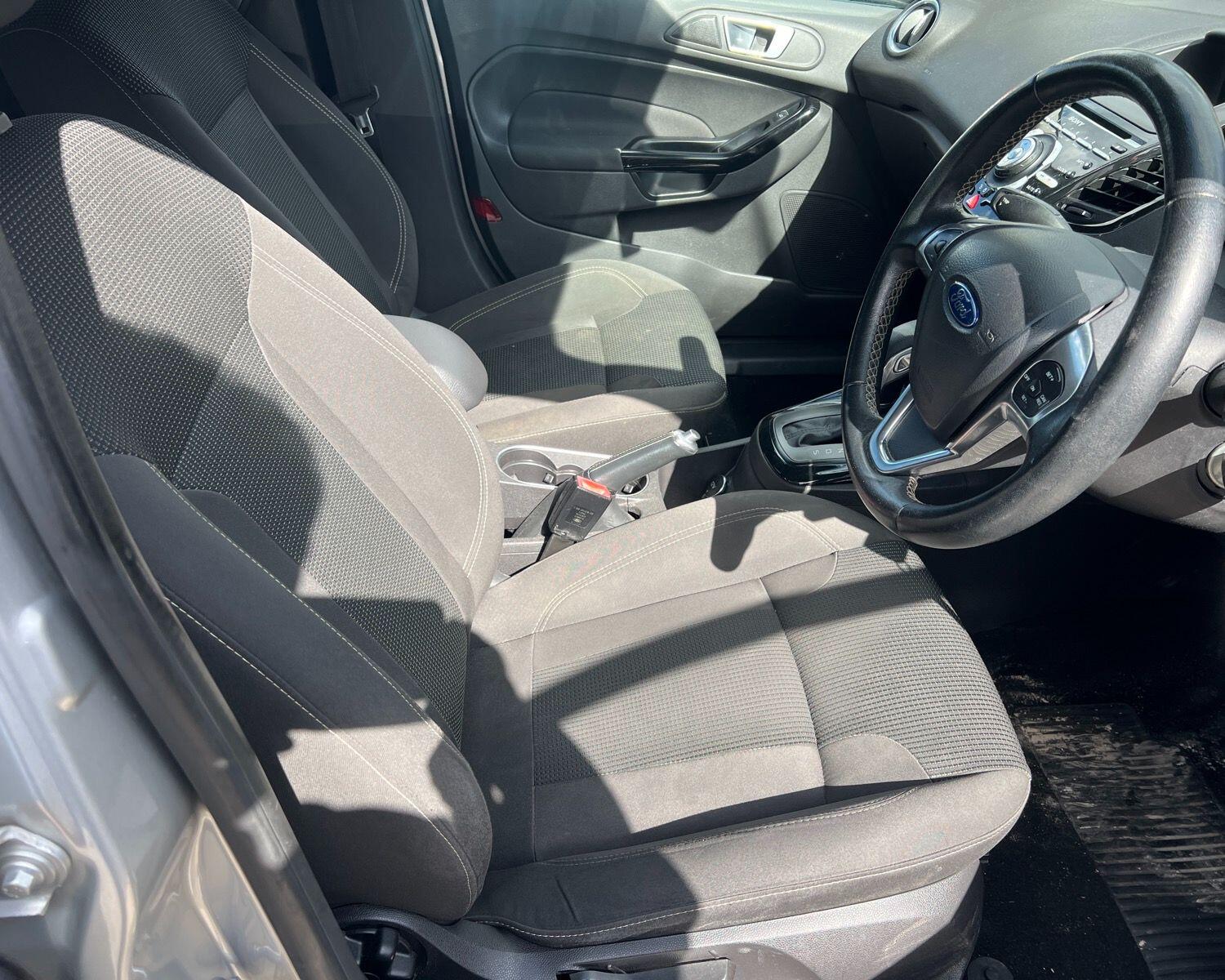 Ford Fiesta view 14