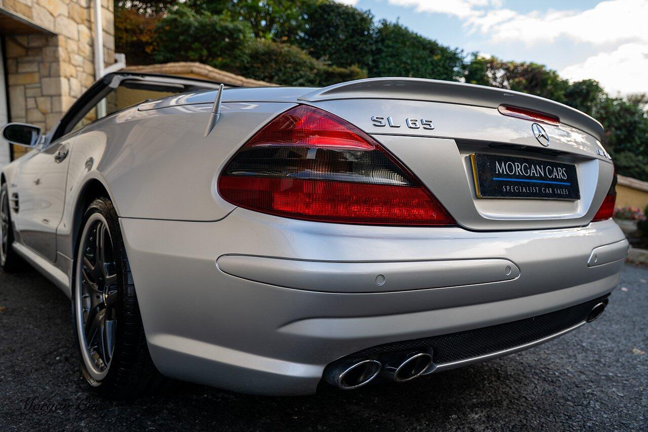 Mercedes-Benz SL view 13