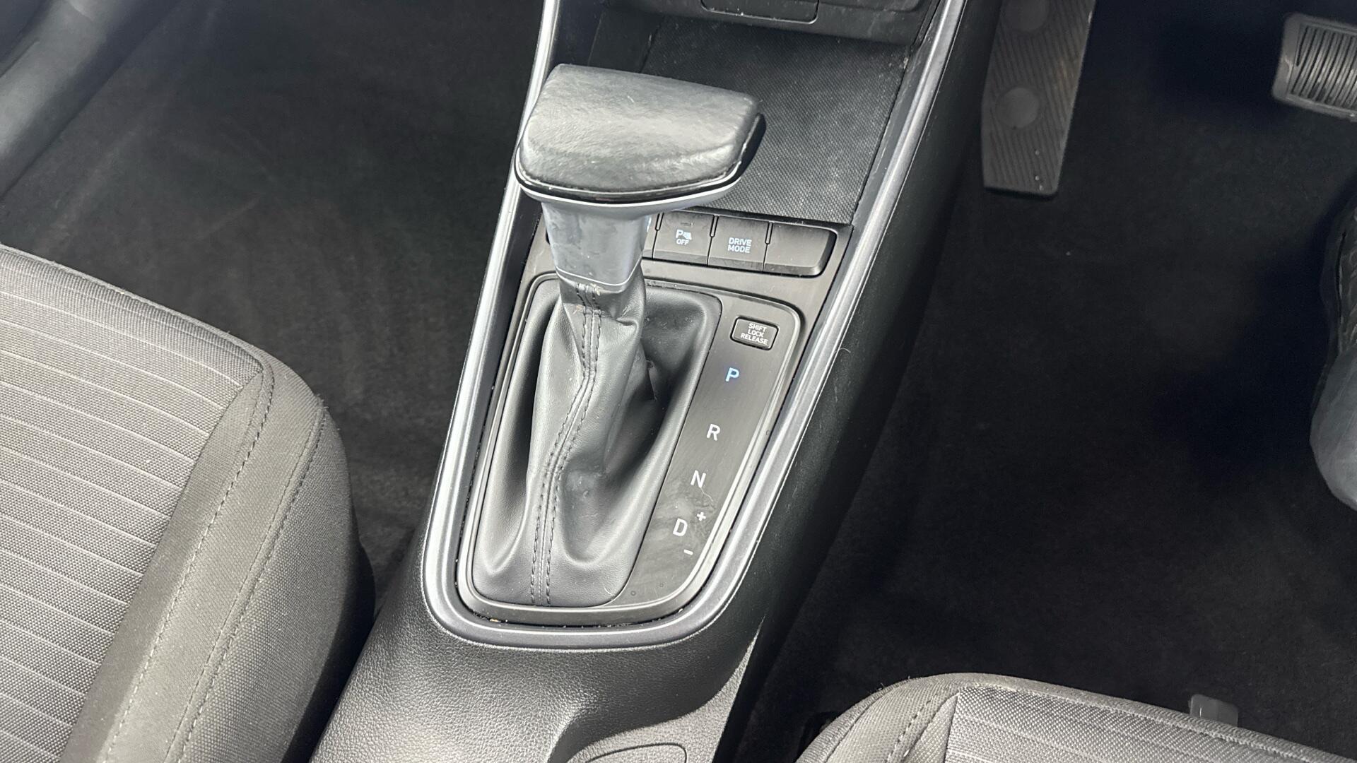 Hyundai i20 view 36