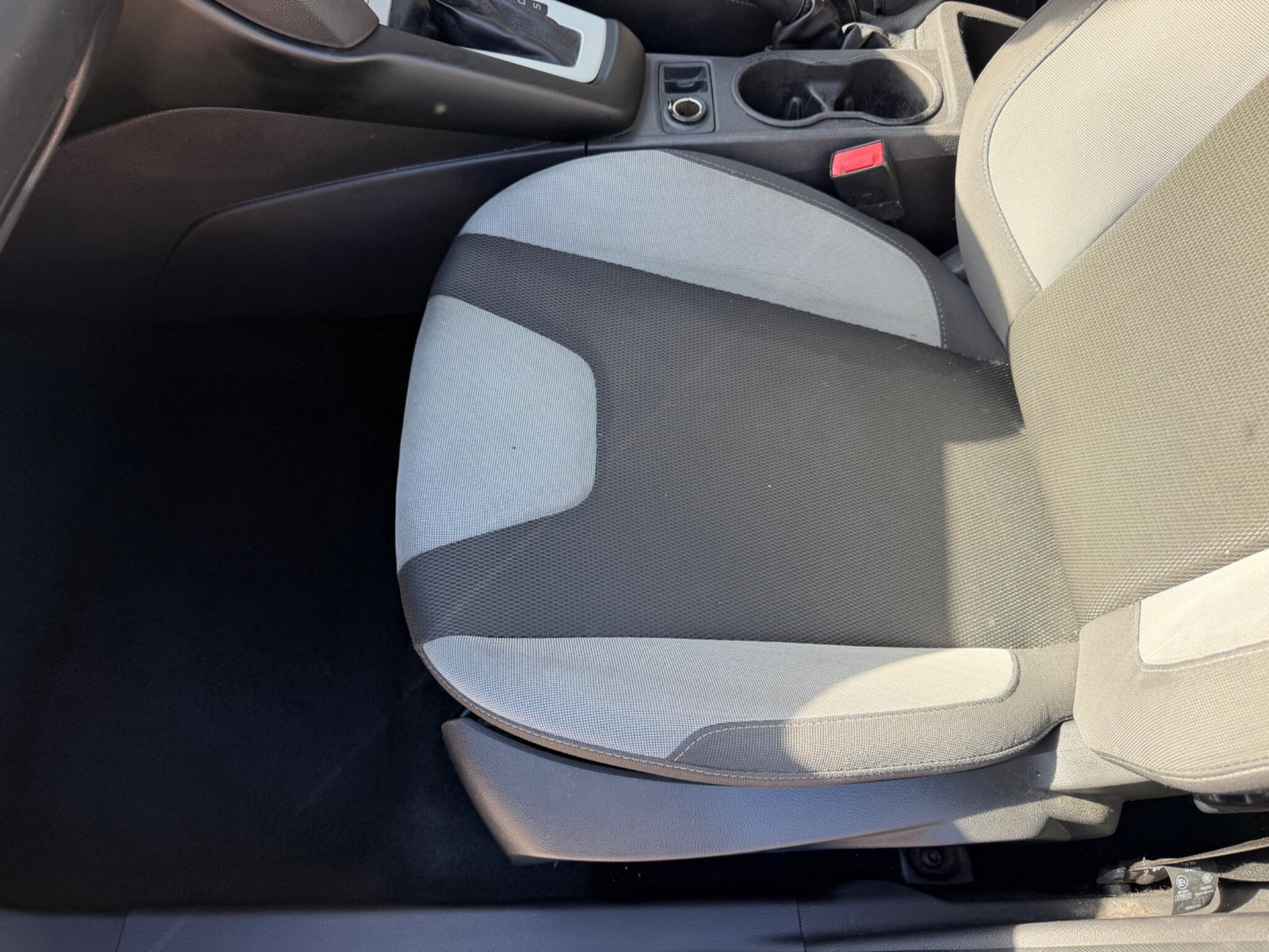 Ford Focus view 18