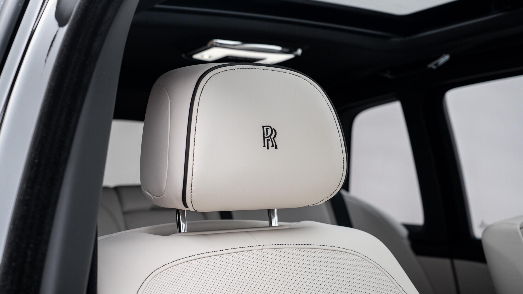 Rolls-Royce Cullinan view 40