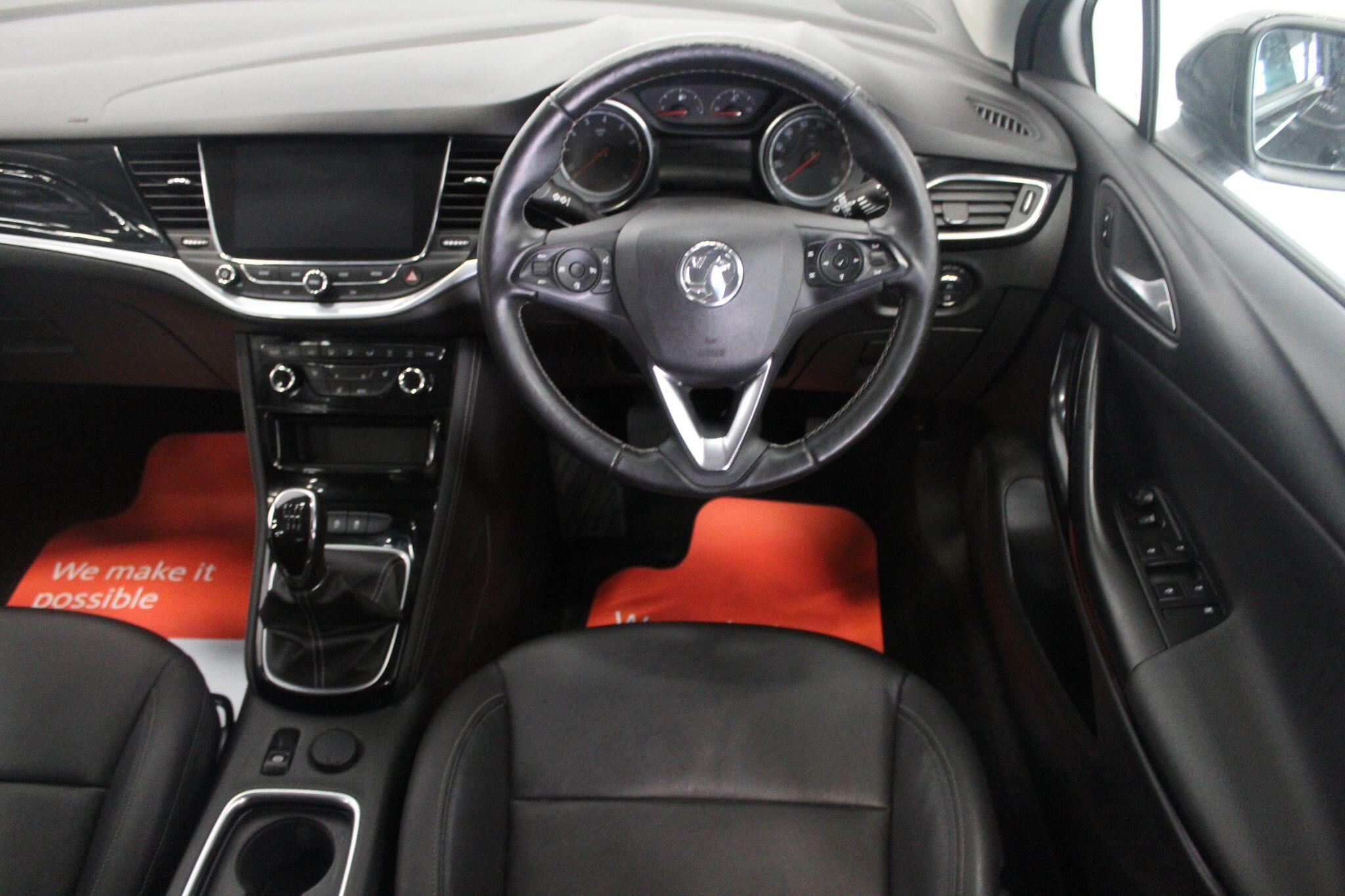 Vauxhall Astra view 40