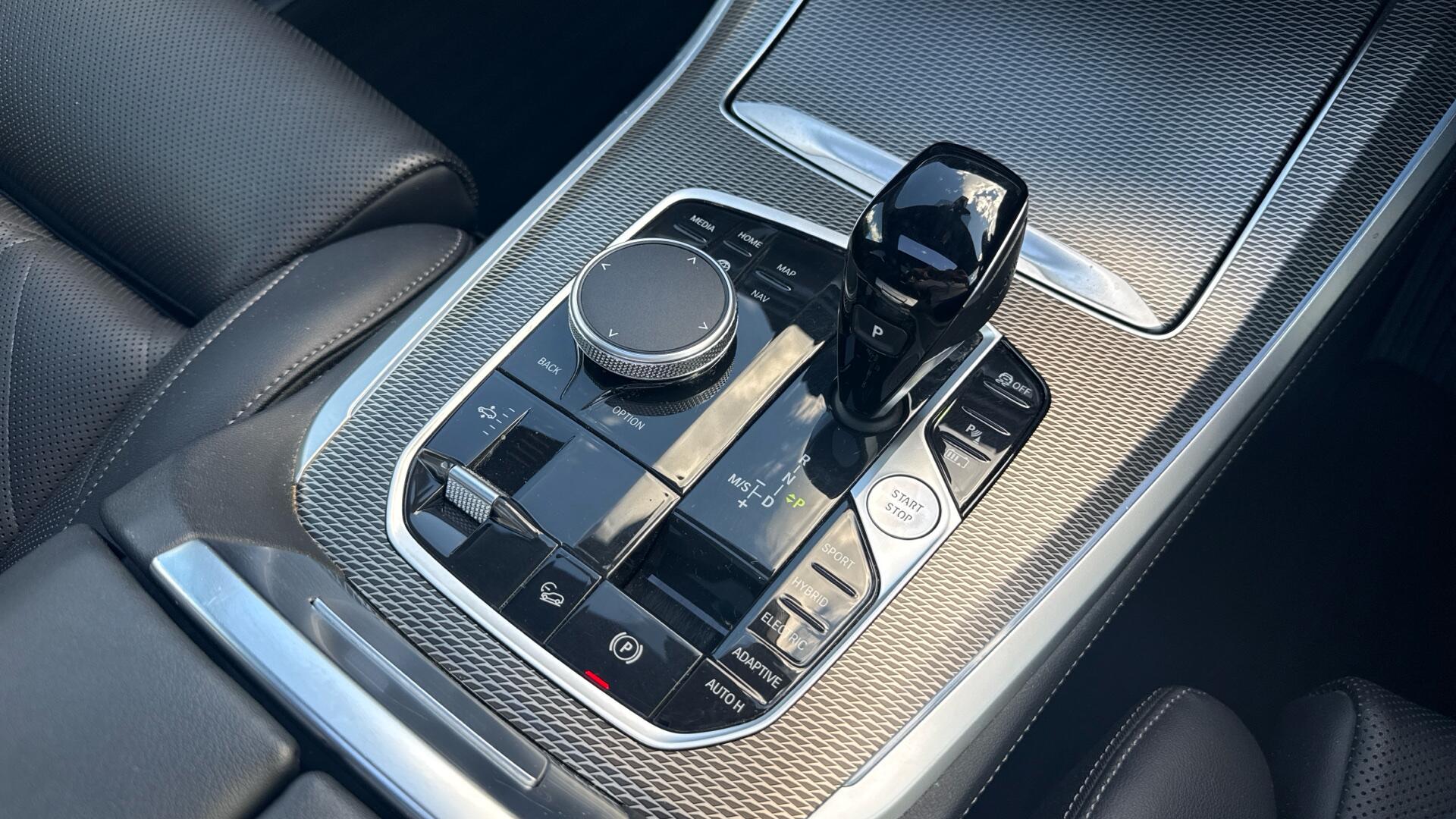 BMW X5 view 19