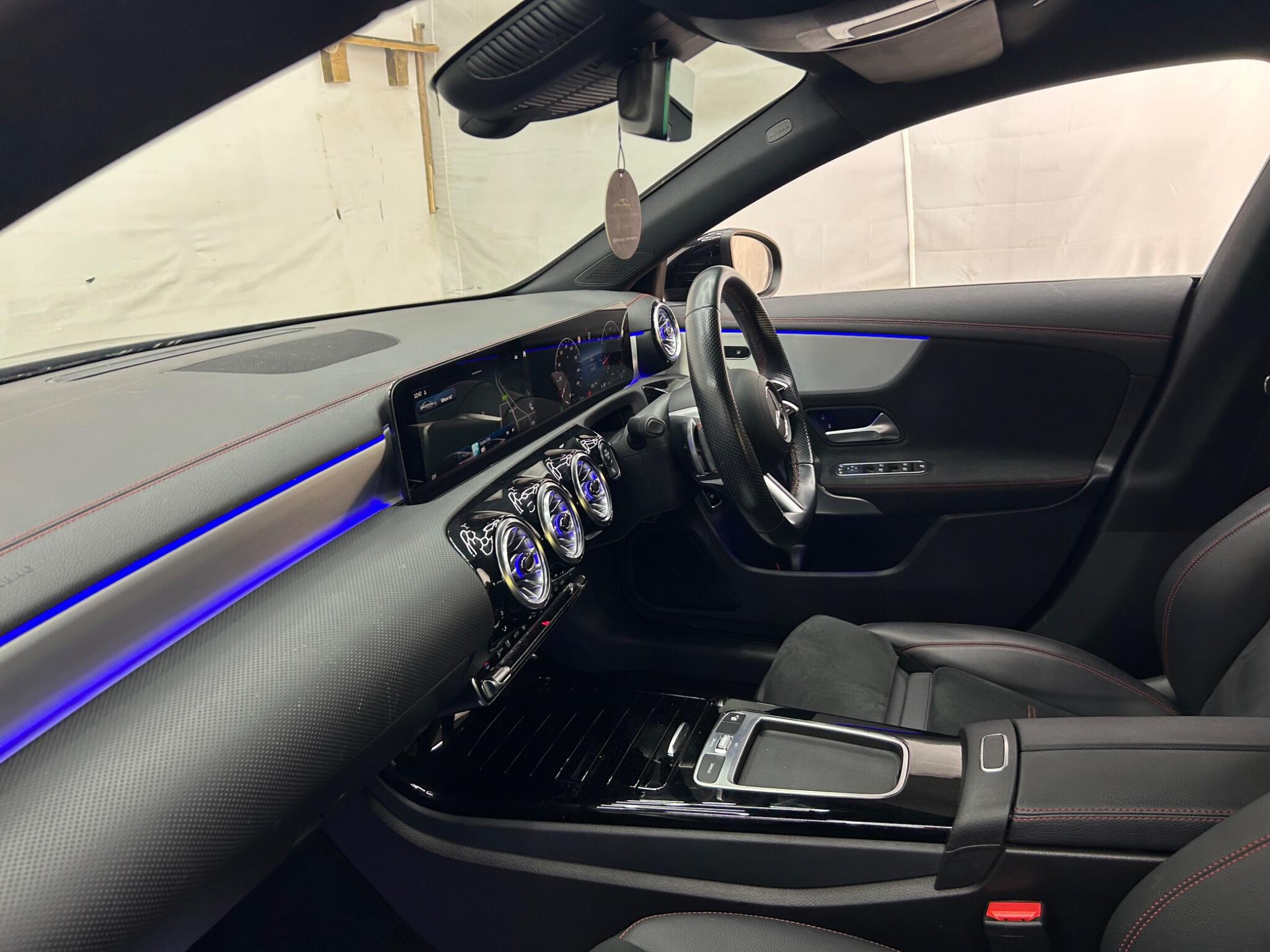 Mercedes-Benz Cla view 14