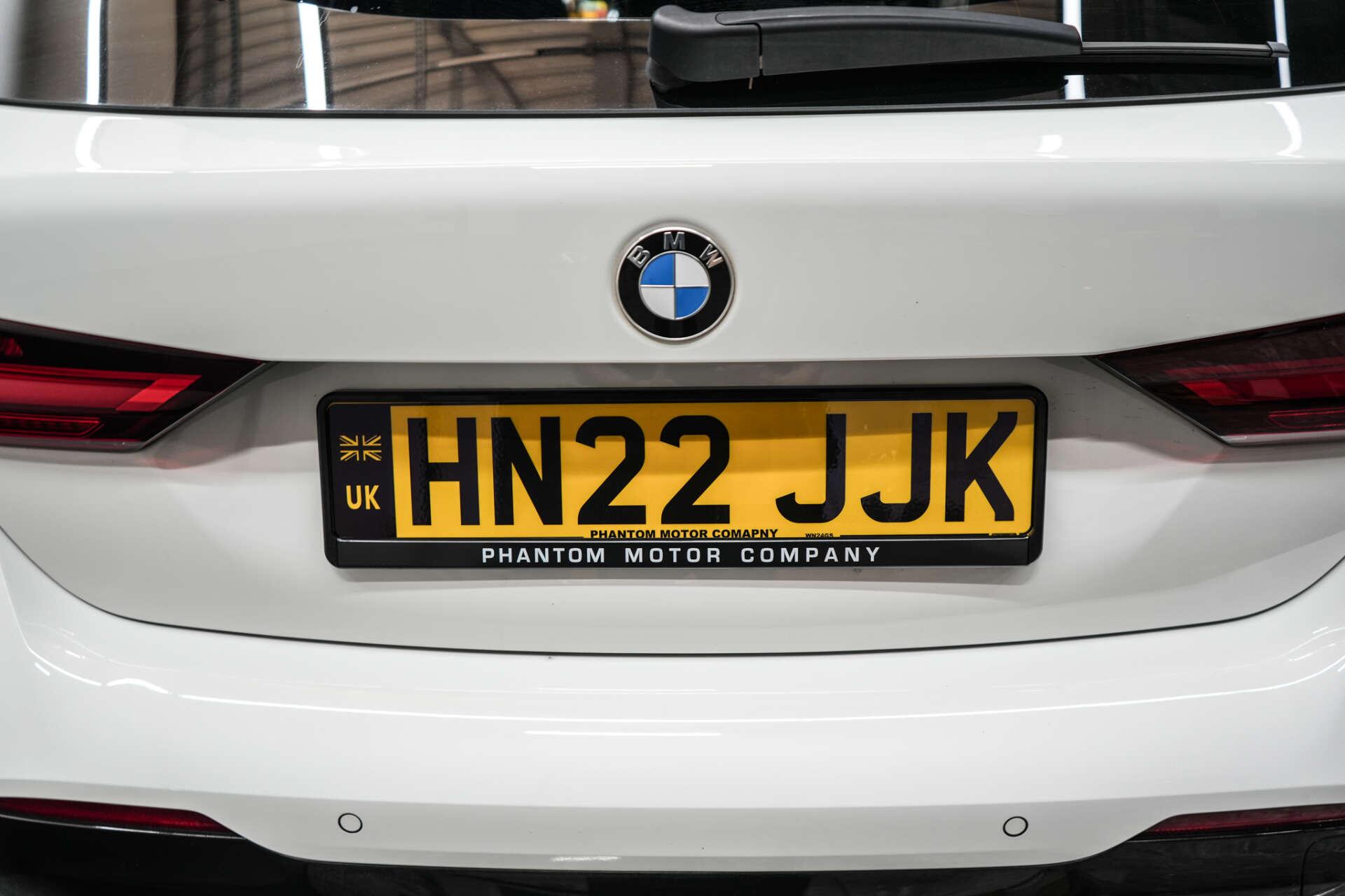 BMW 1 Series view 44