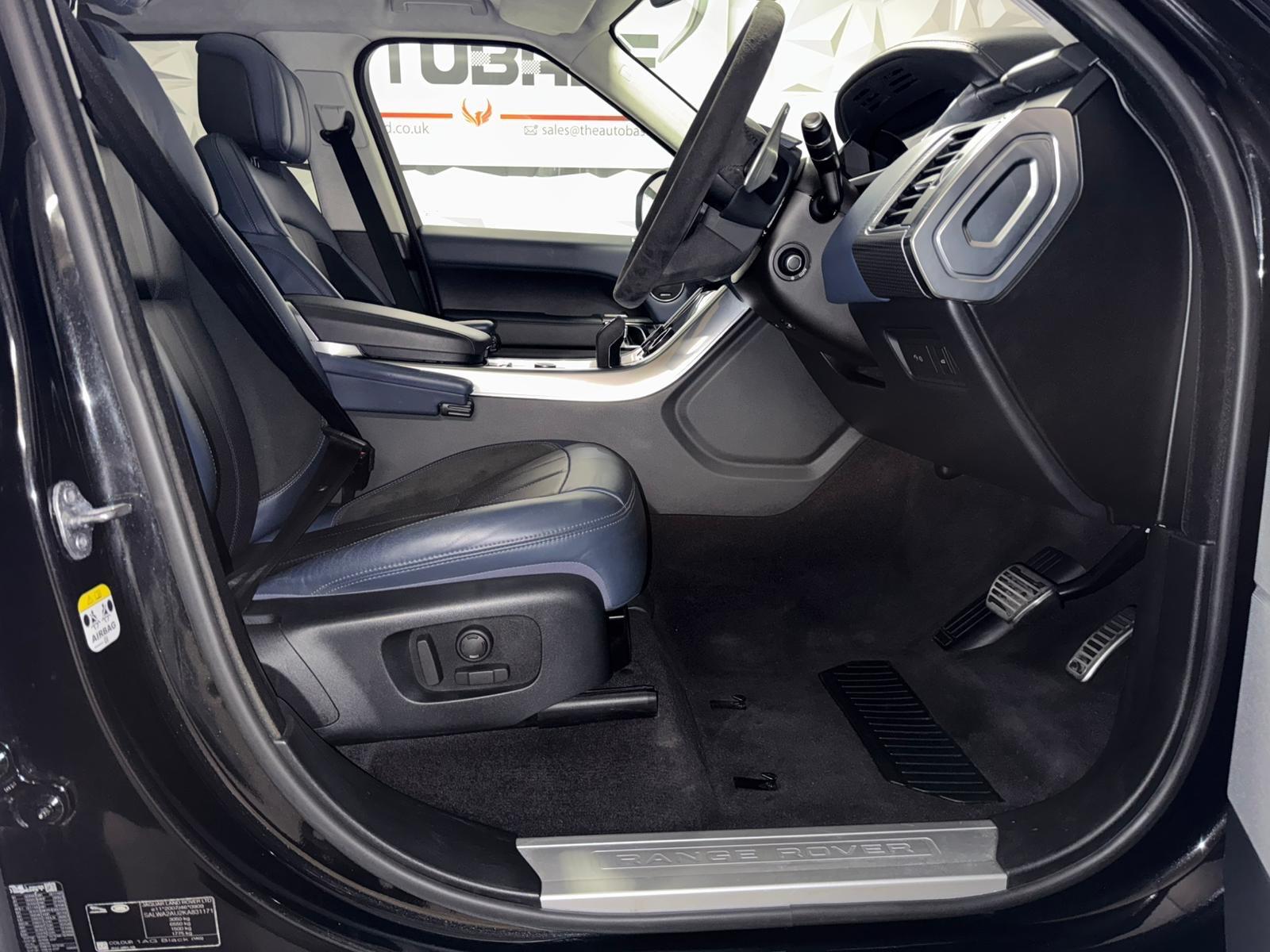 Land Rover Range Rover Sport view 11
