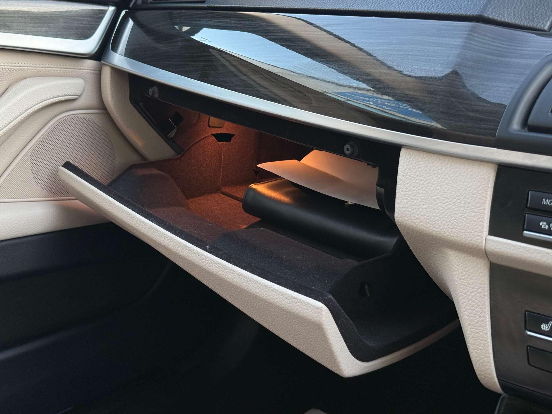 BMW 5 Series view 64
