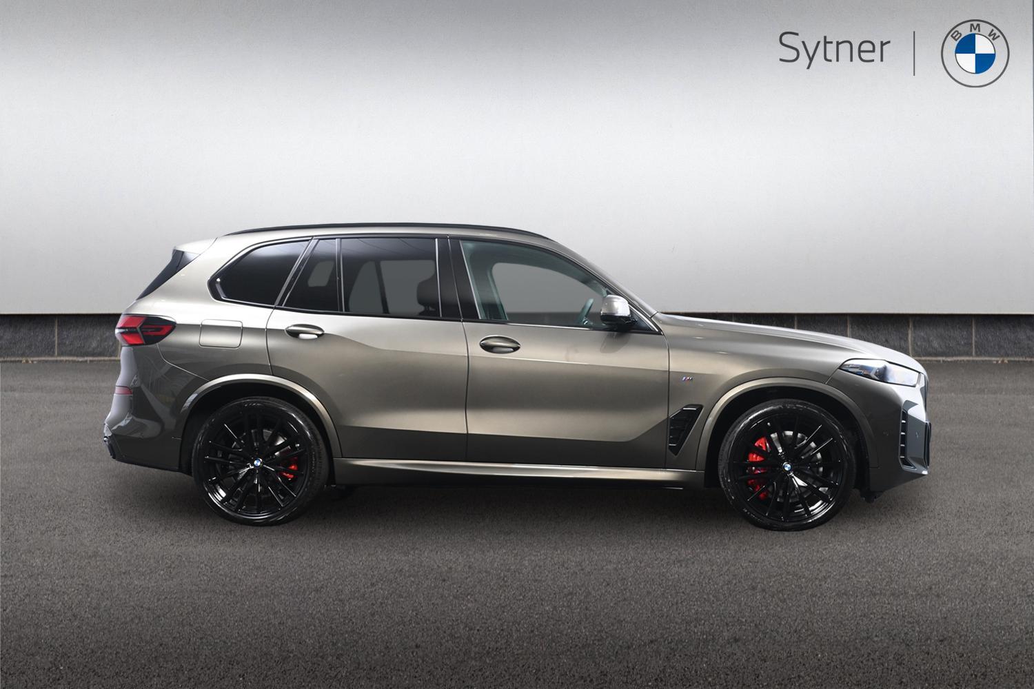 BMW X5 view 3