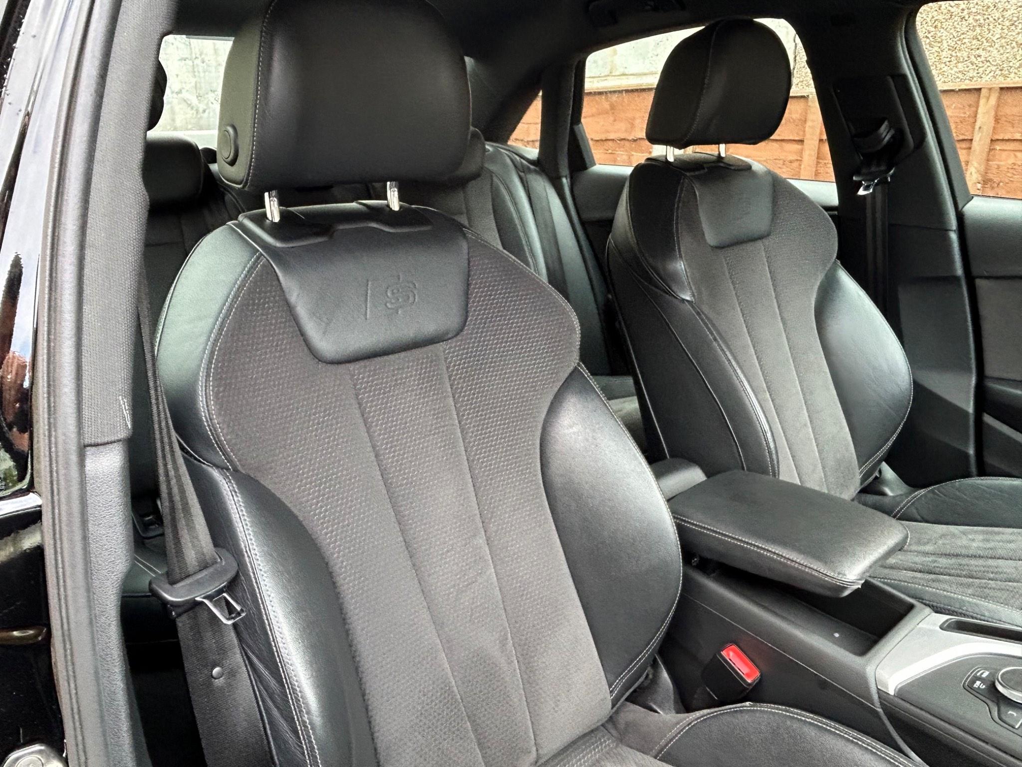 Audi A4 view 23