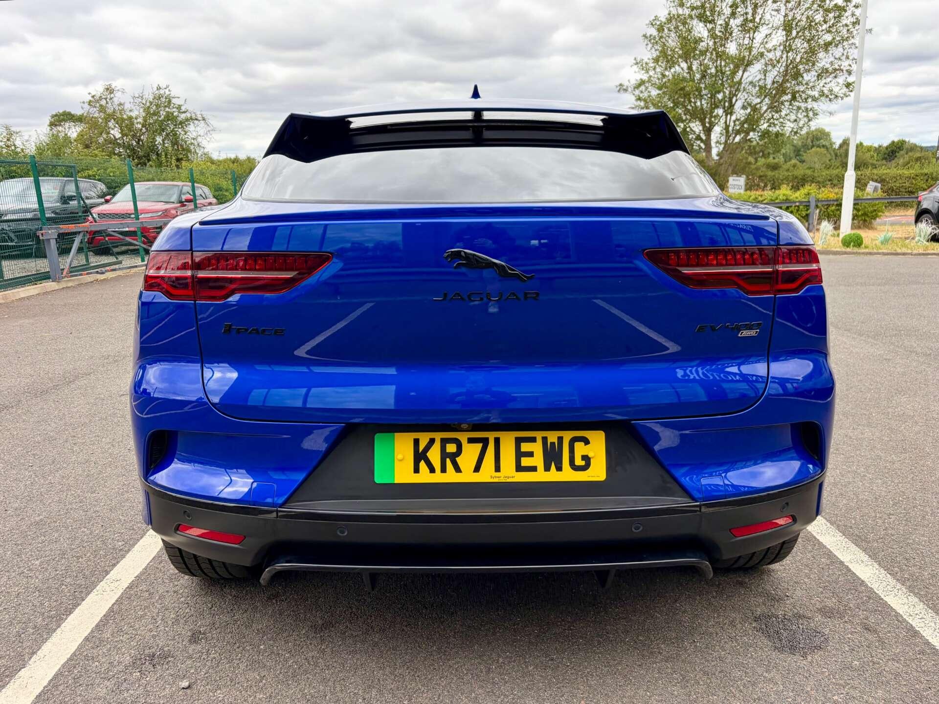 Jaguar I-Pace view 7