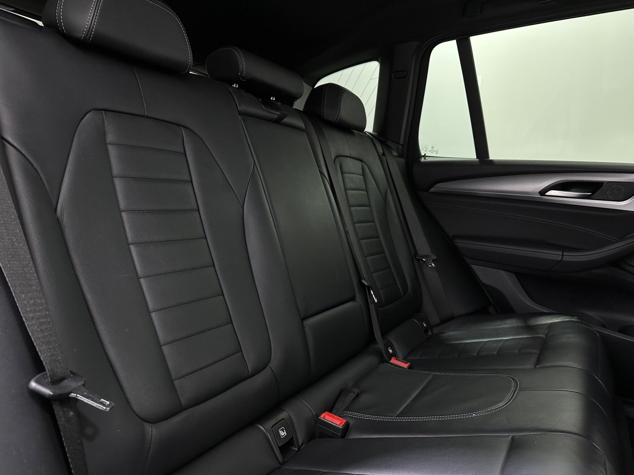 BMW X3 view 44