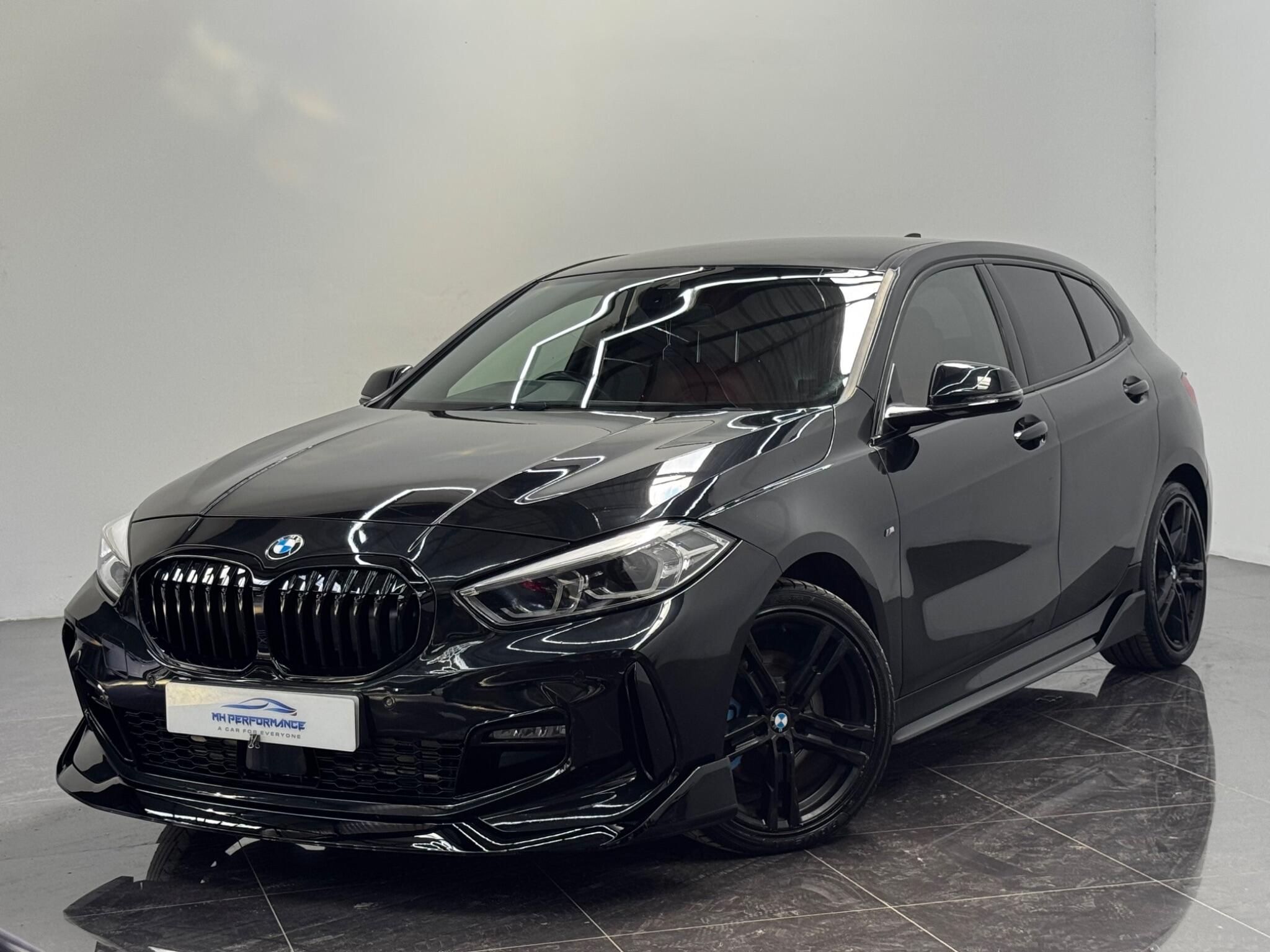BMW 1 Series view 32