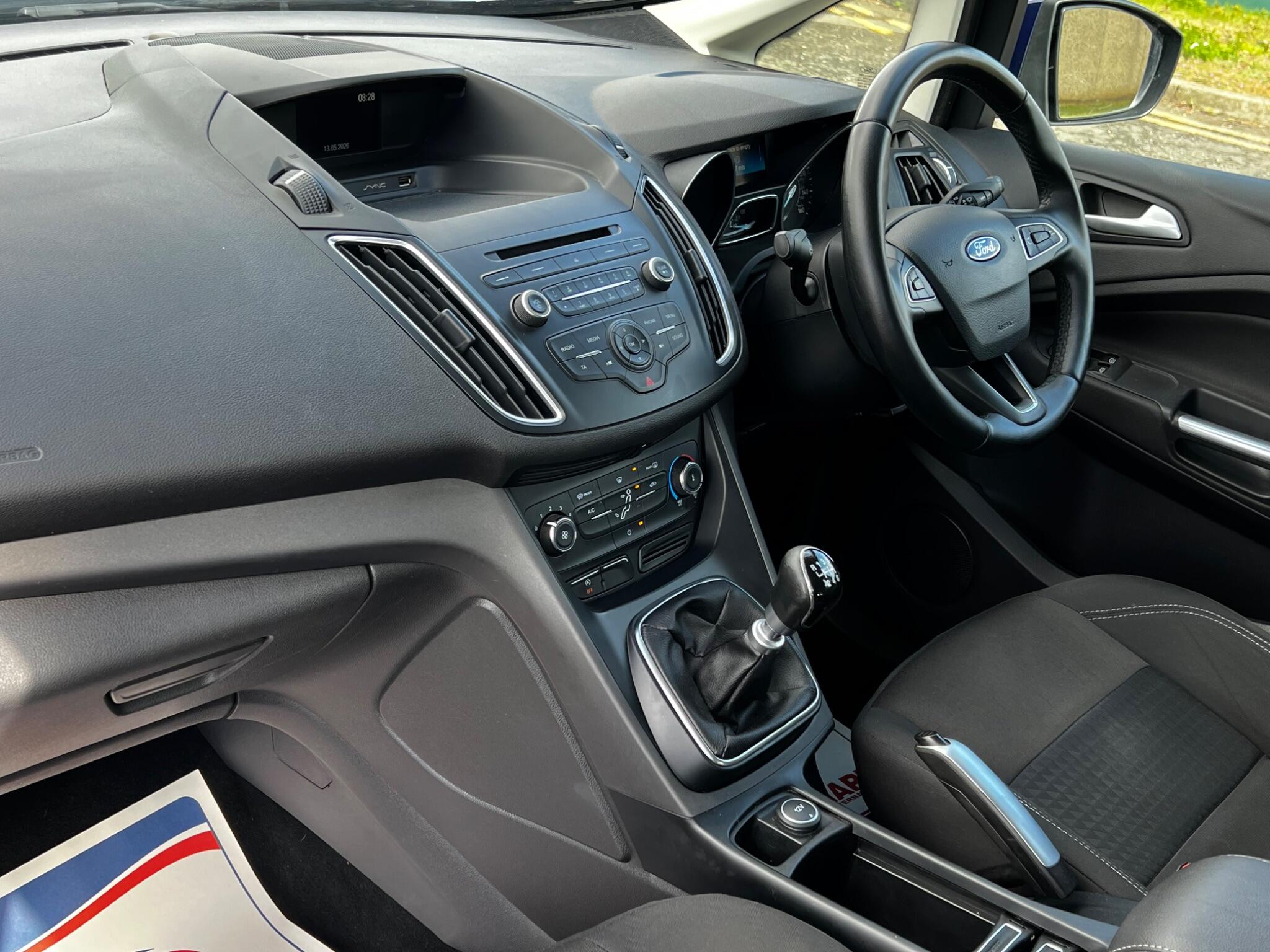 Ford C-Max view 12