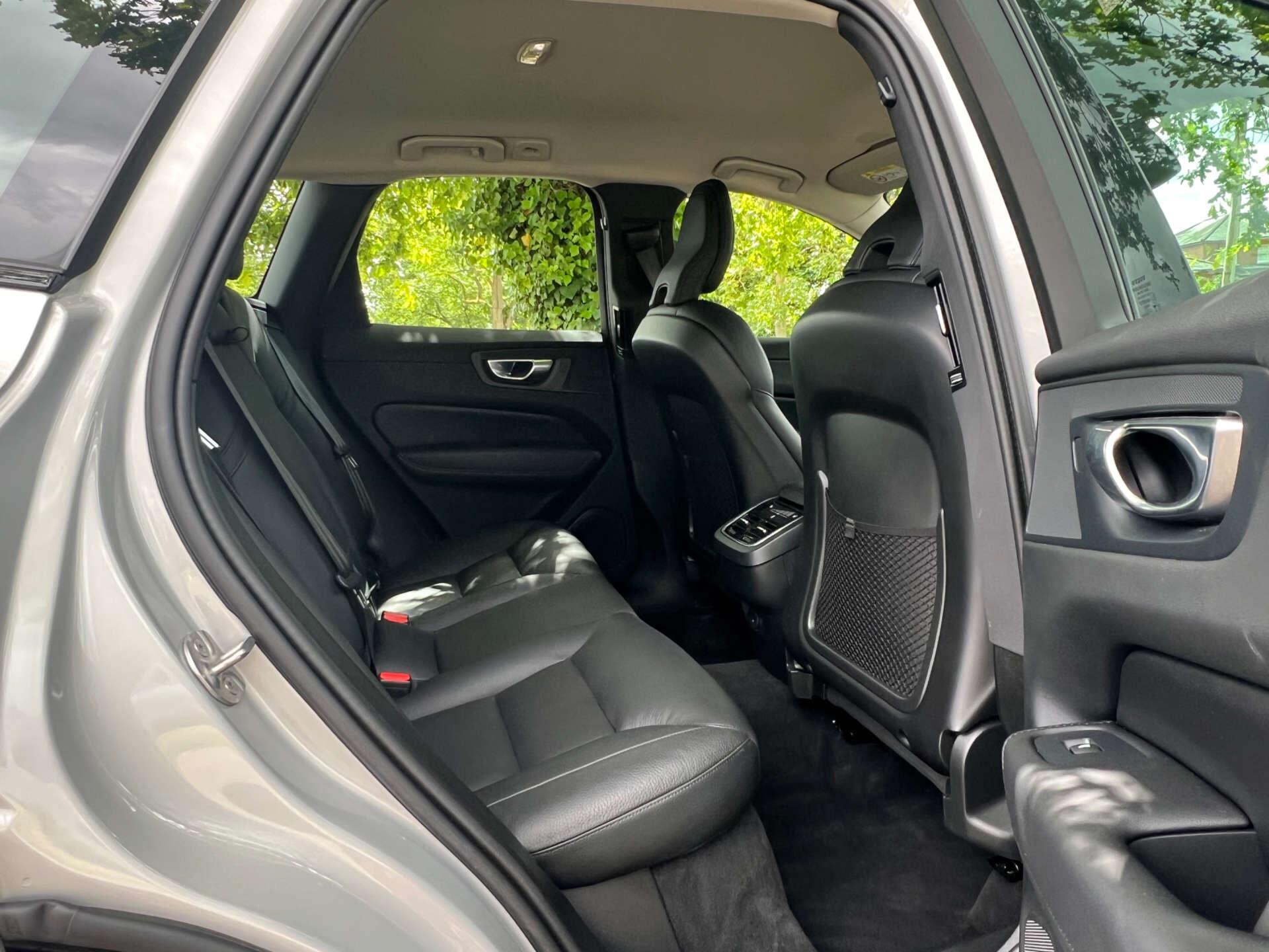 Volvo XC60 view 16