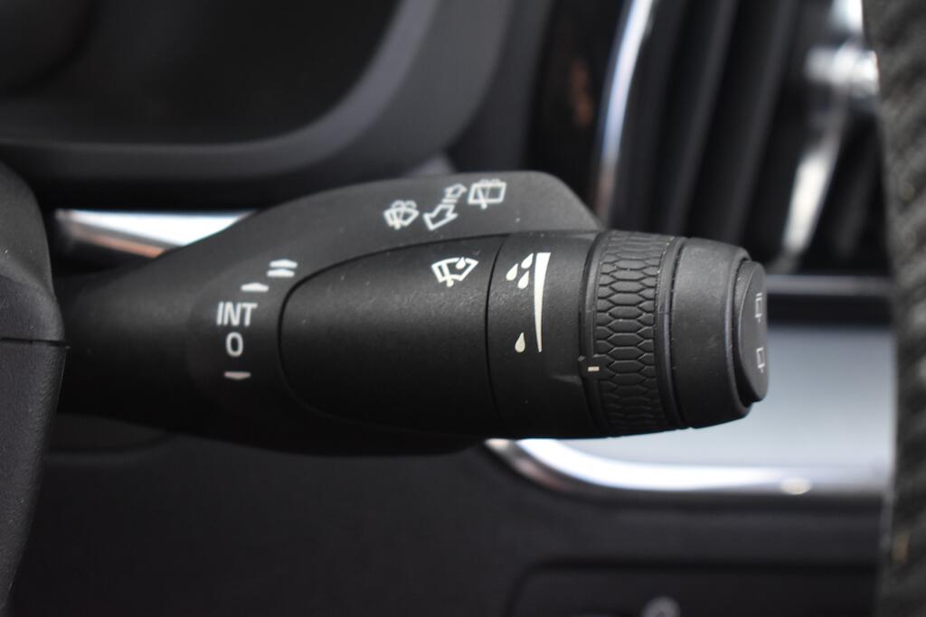 Volvo XC60 view 48