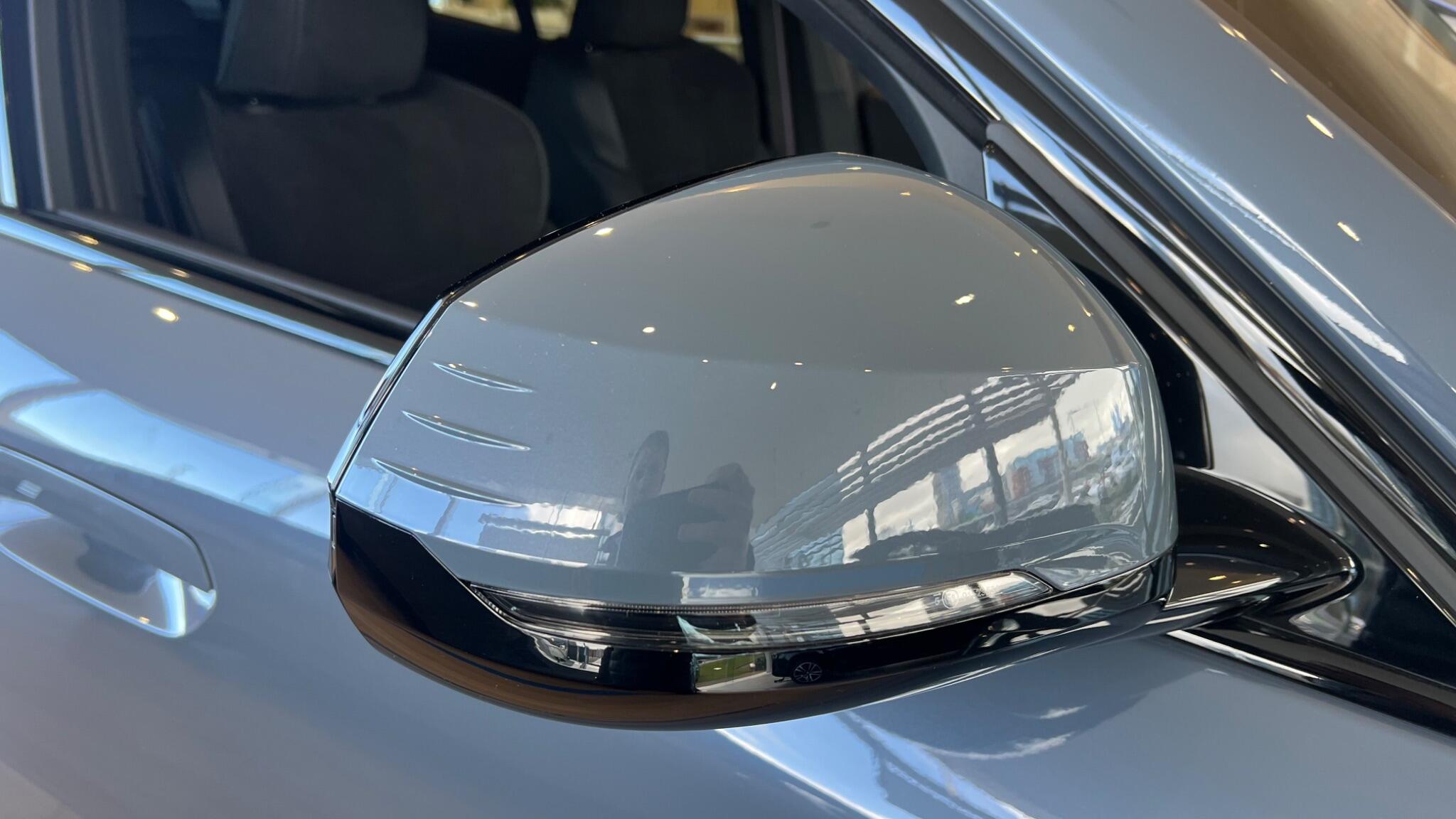 BMW X2 view 18