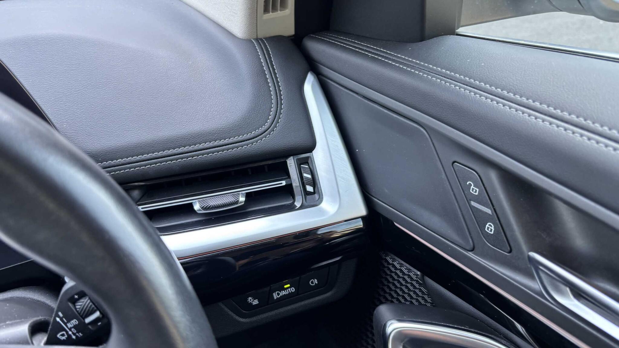 BMW X1 view 28