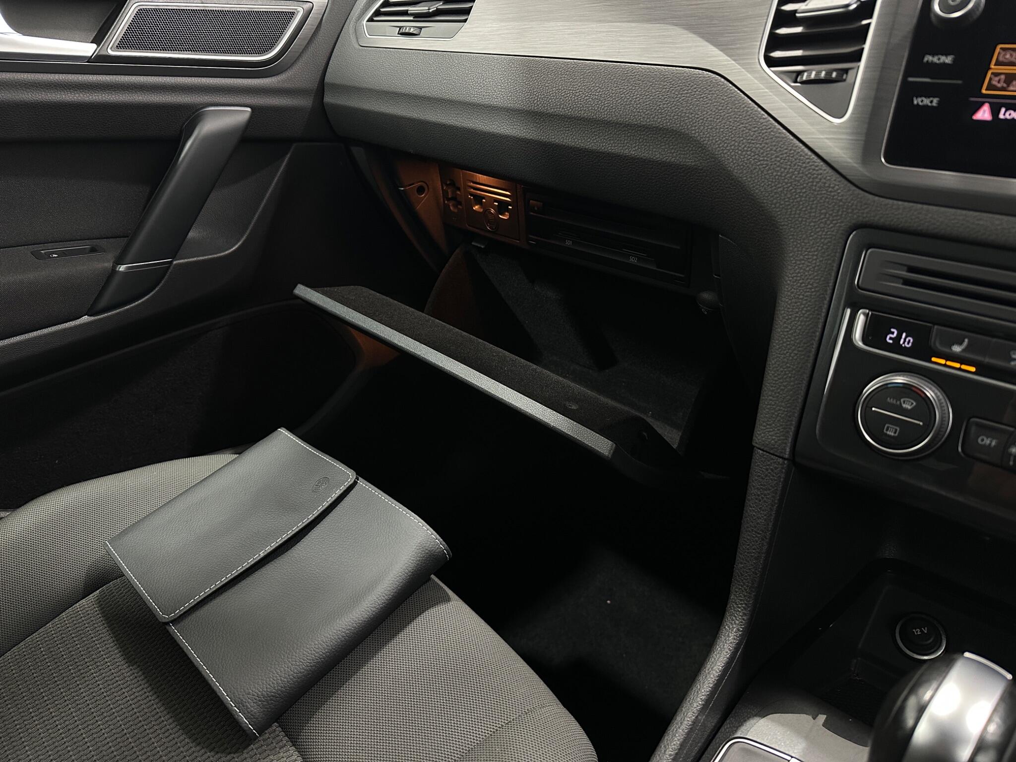 Volkswagen Golf Sportsvan view 28