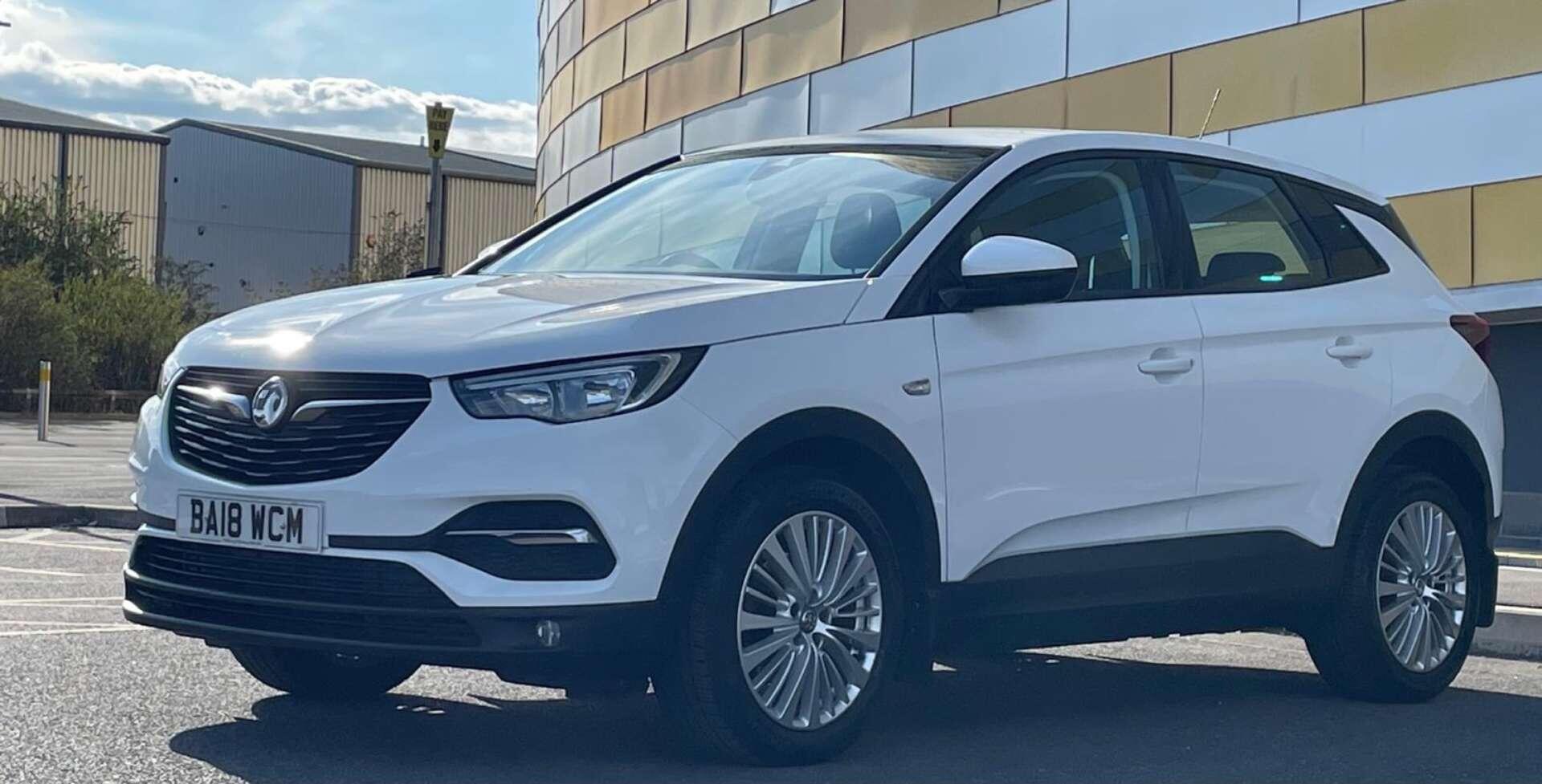 Vauxhall Grandland X view 7