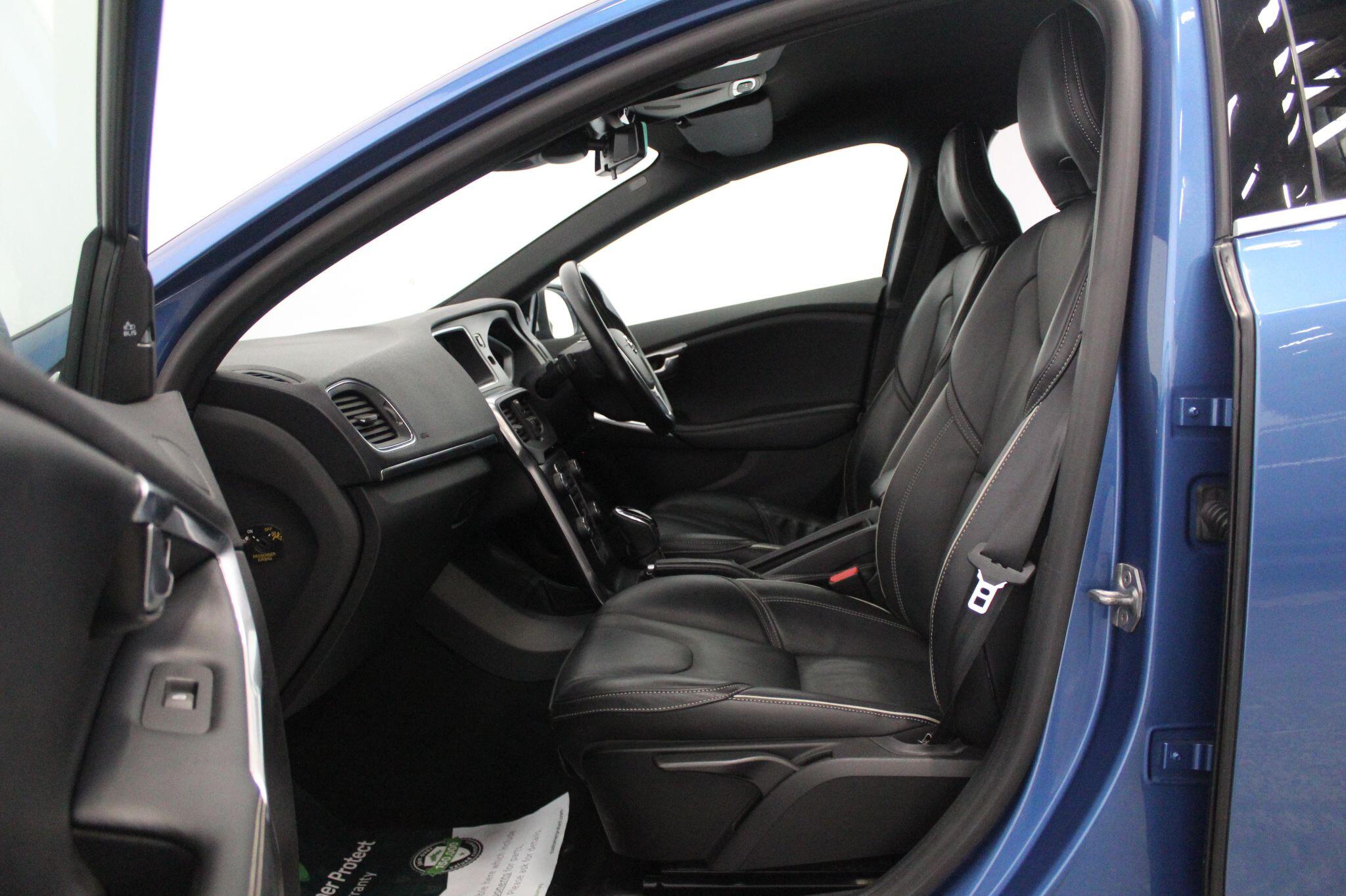 Volvo V40 view 50