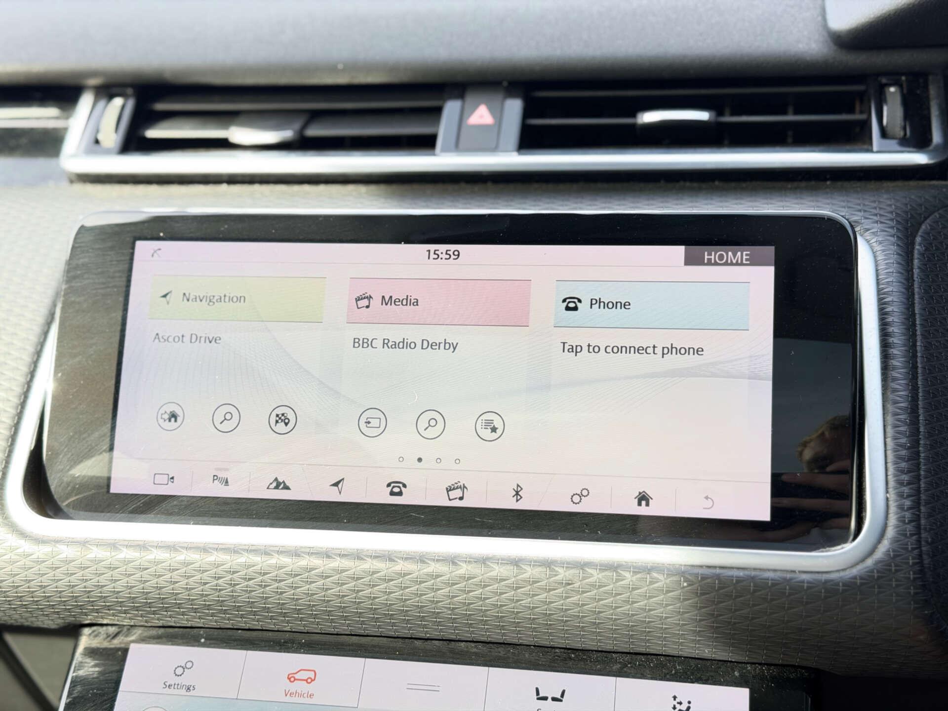 Land Rover Range Rover Velar view 20