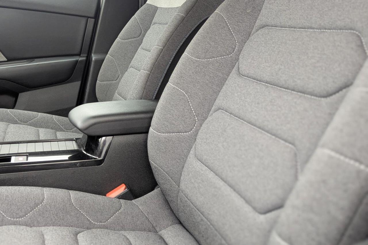 Citroen C4 view 28