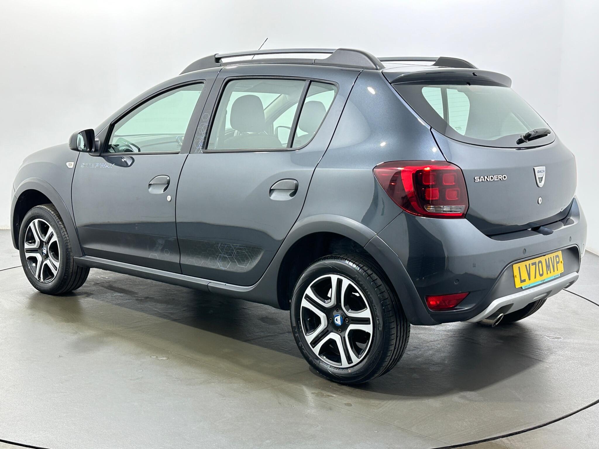 Dacia Sandero Stepway view 6