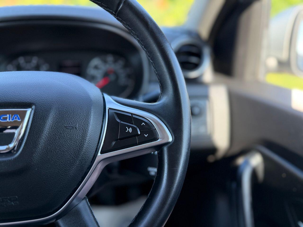 Dacia Duster view 34