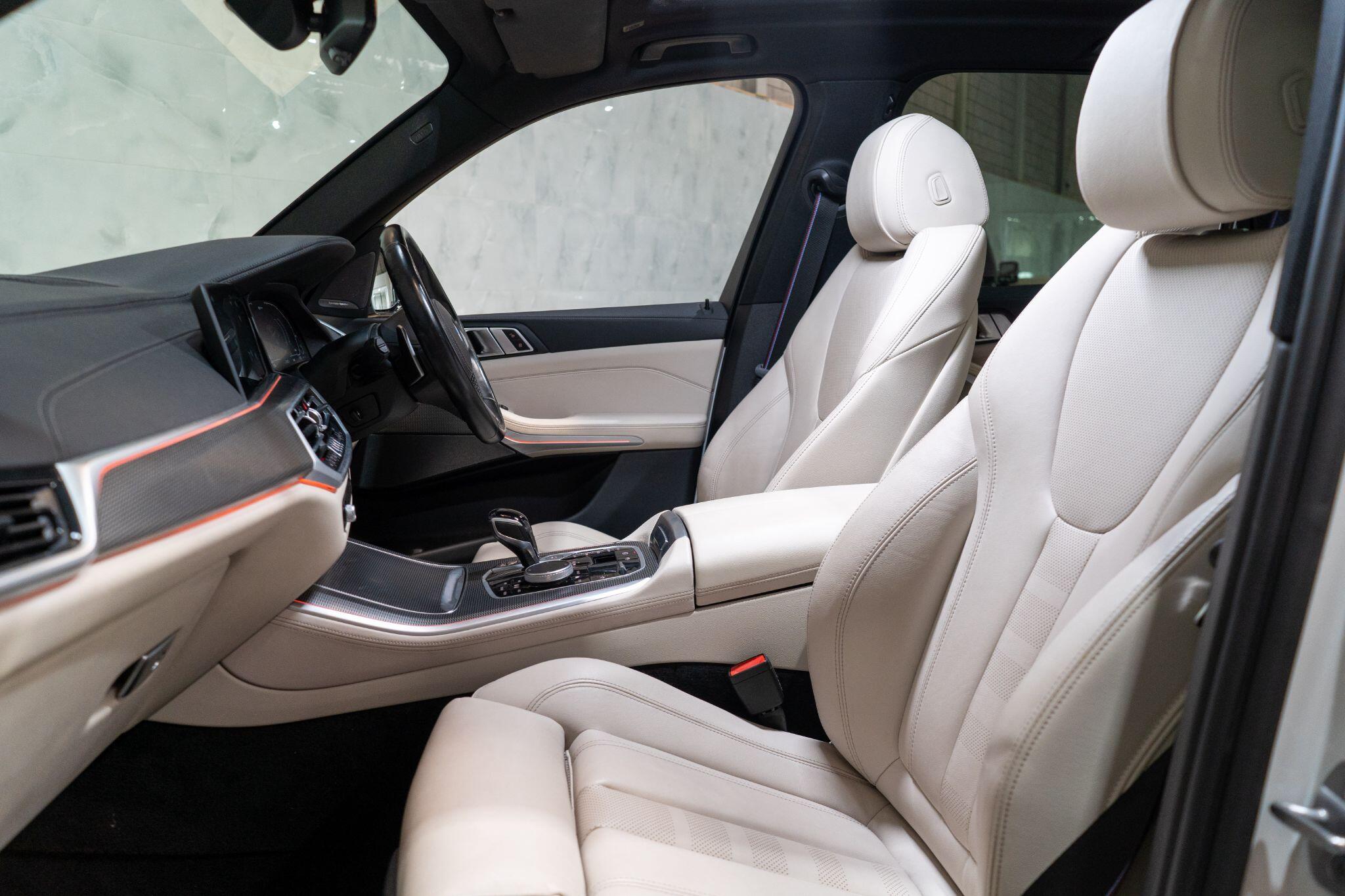 BMW X5 view 15