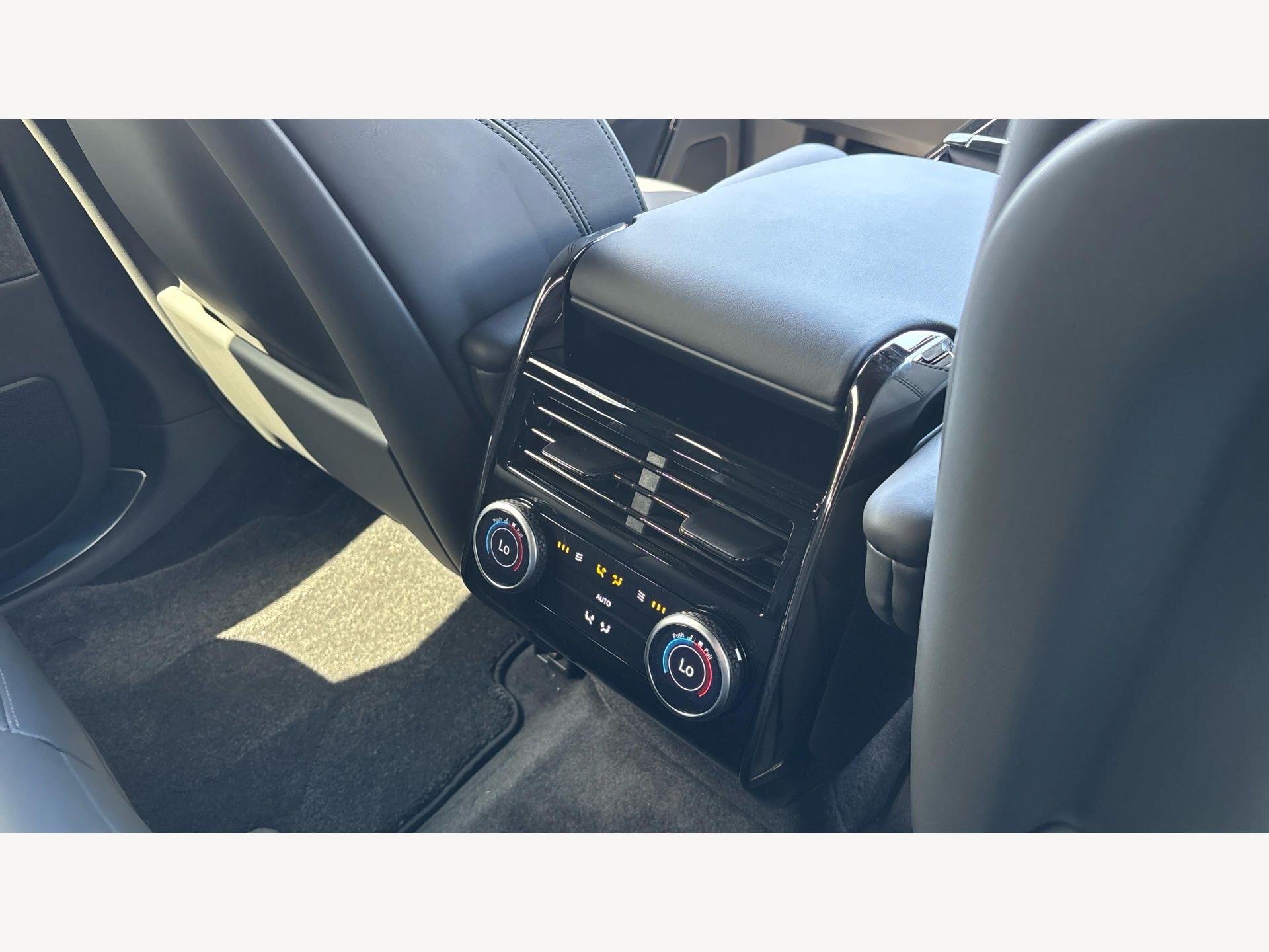 Land Rover Range Rover Sport view 22