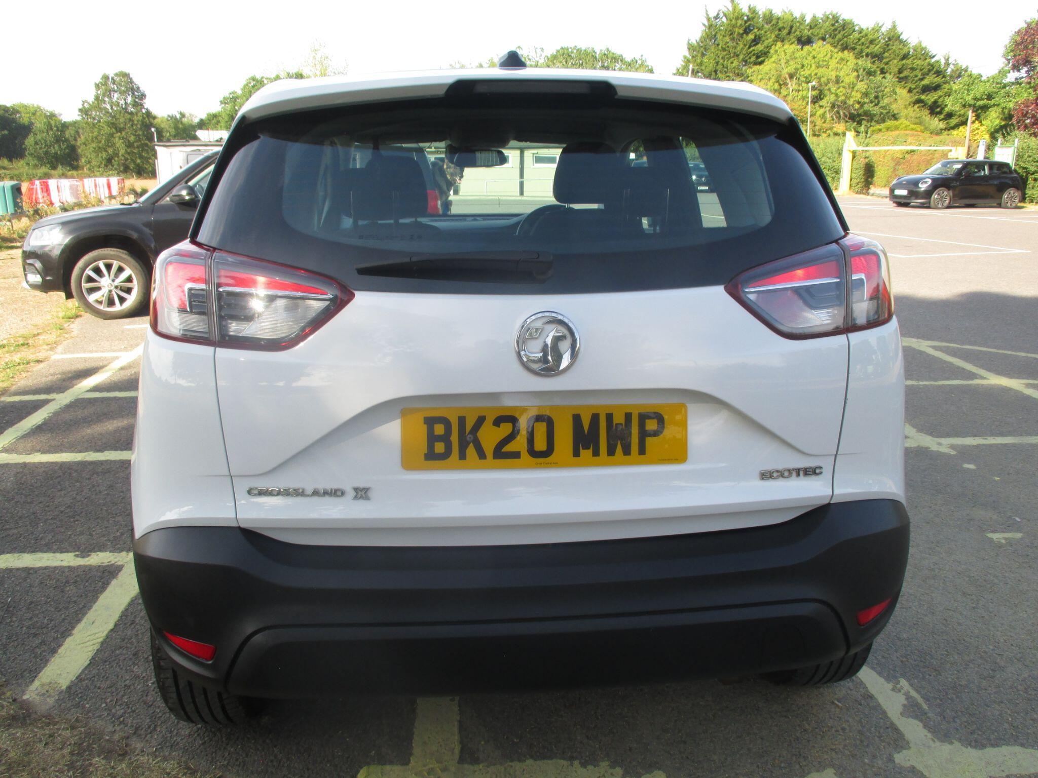 Vauxhall Crossland X view 12