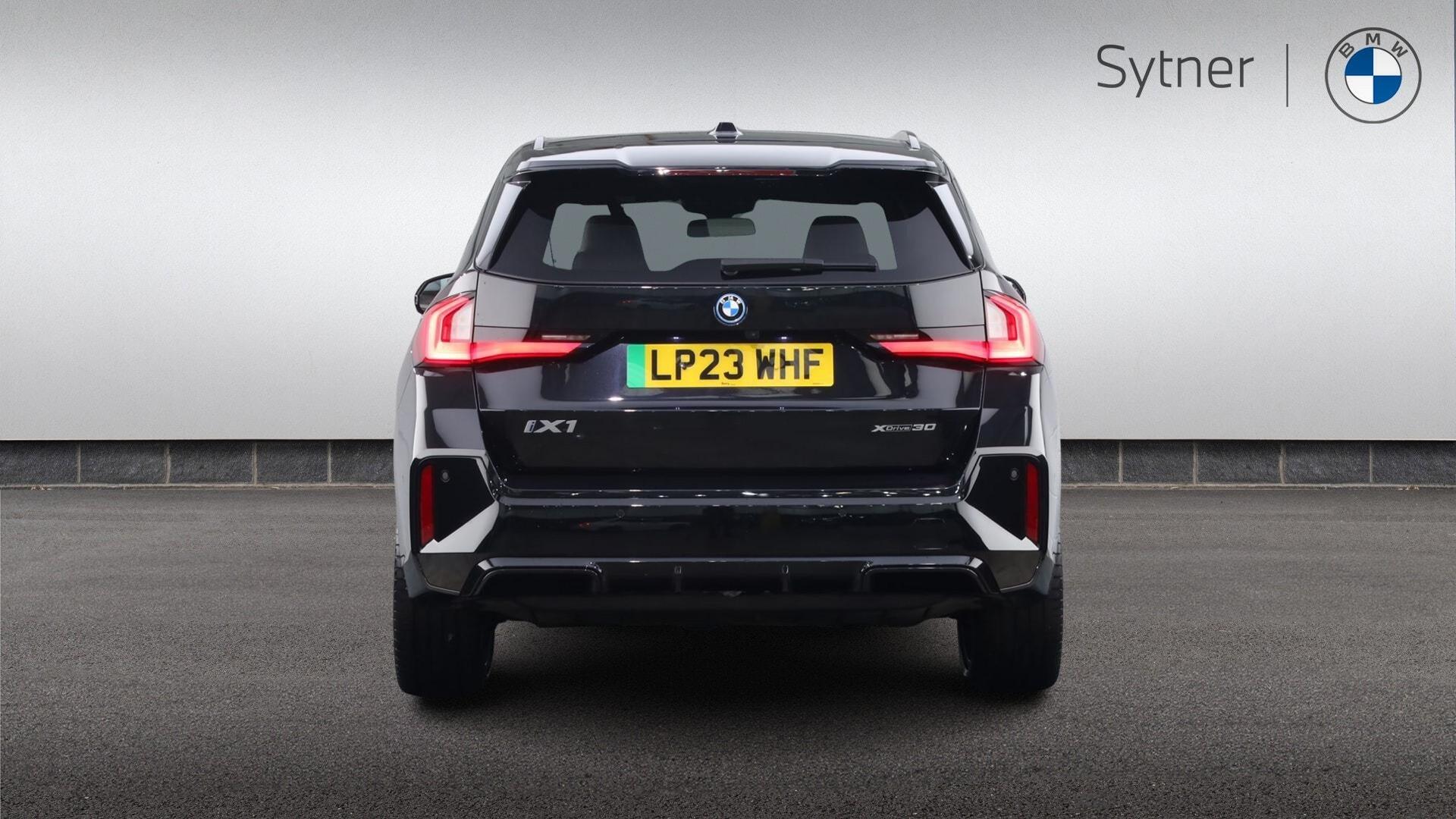 BMW Ix1 view 15