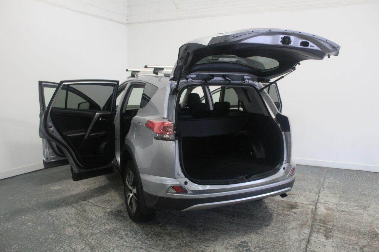 Toyota Rav4 view 21